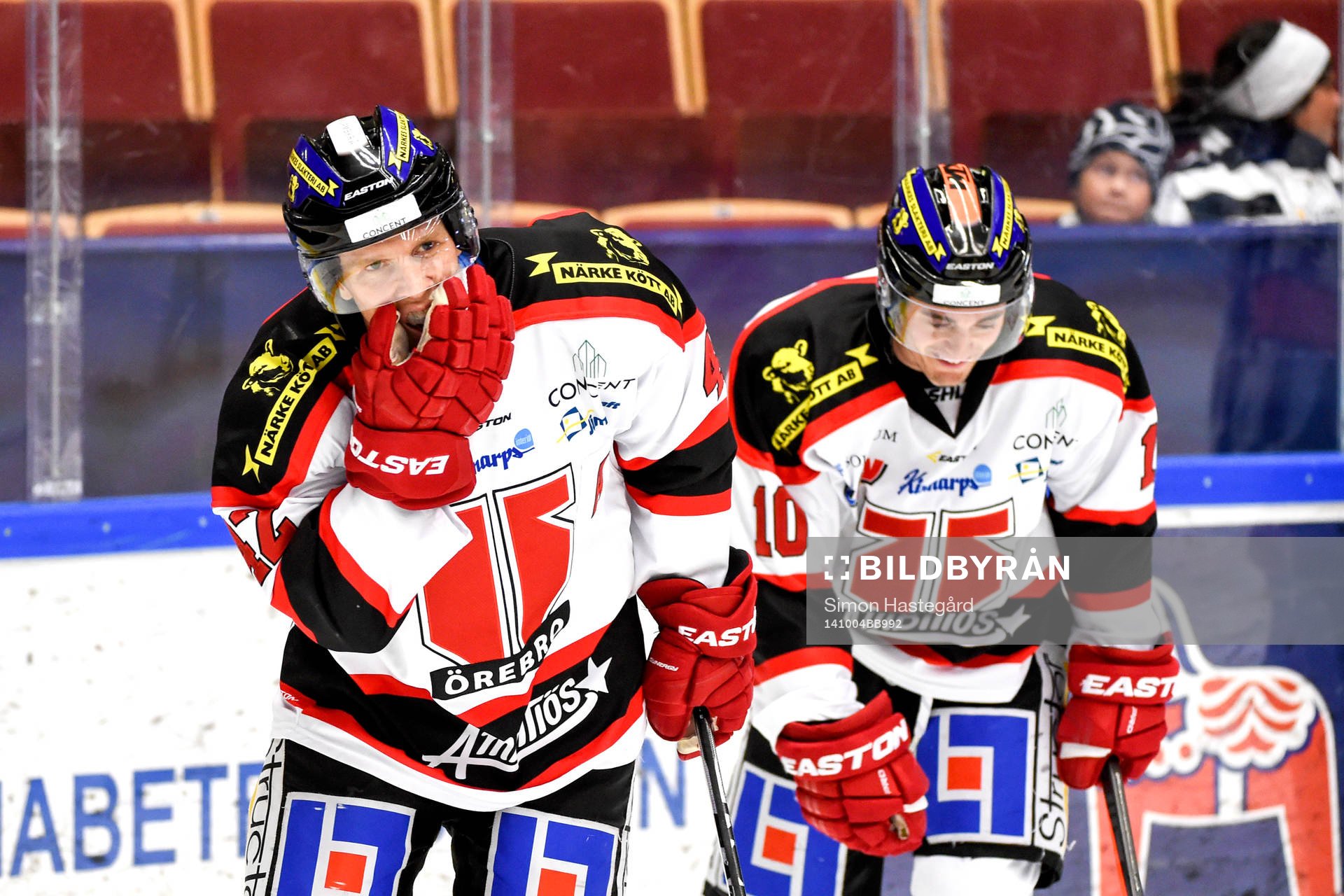 Örebros Brian Willsie och Derek Ryan jublar