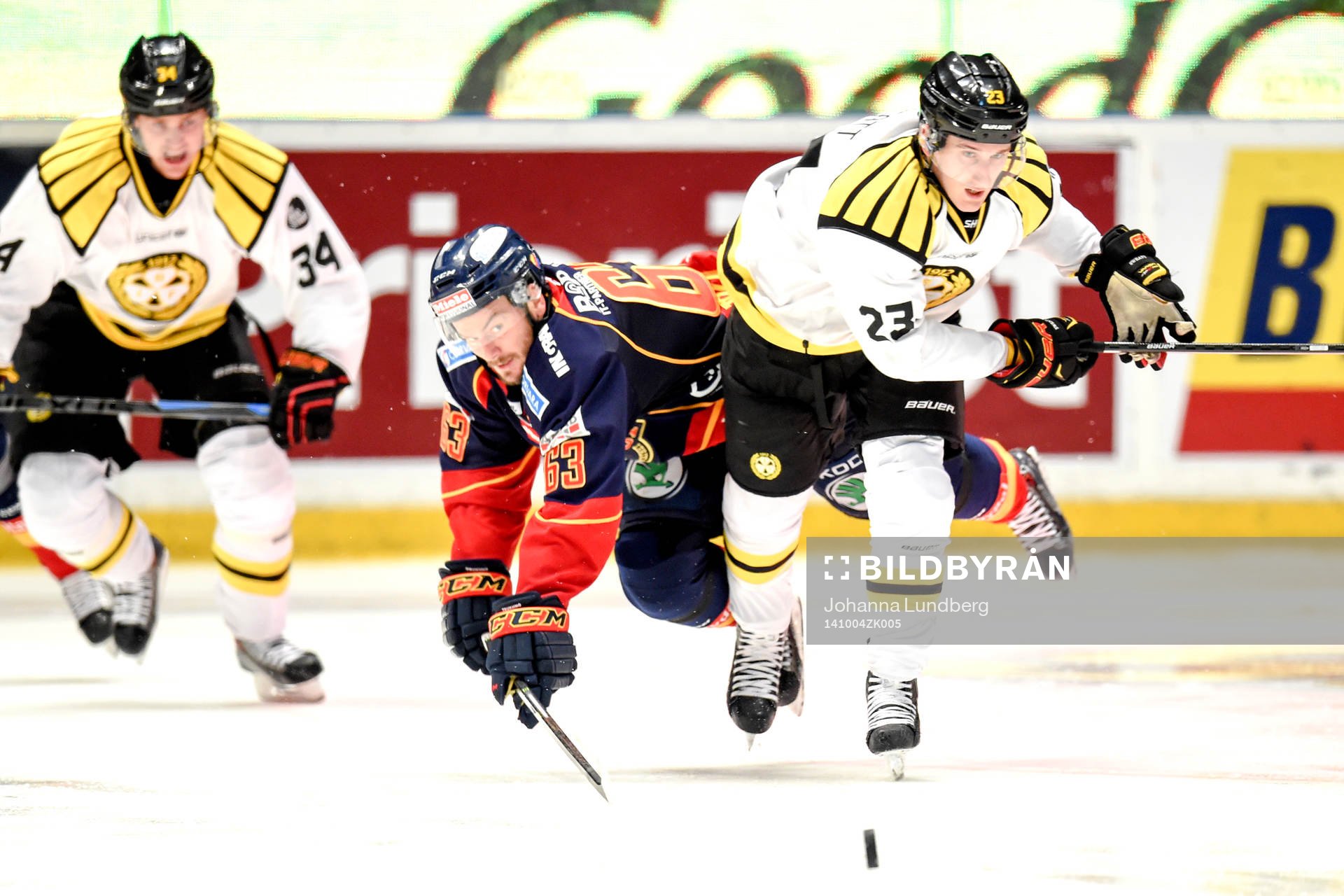 Djurgårdens Vjatjeslav Trukhno och Brynäs Bill Sweatt