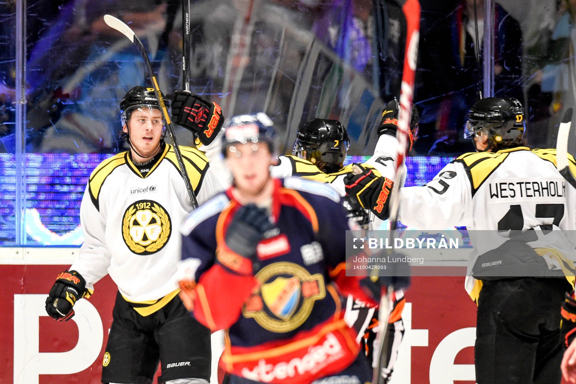 Brynäs Alexander Lindgren jublar