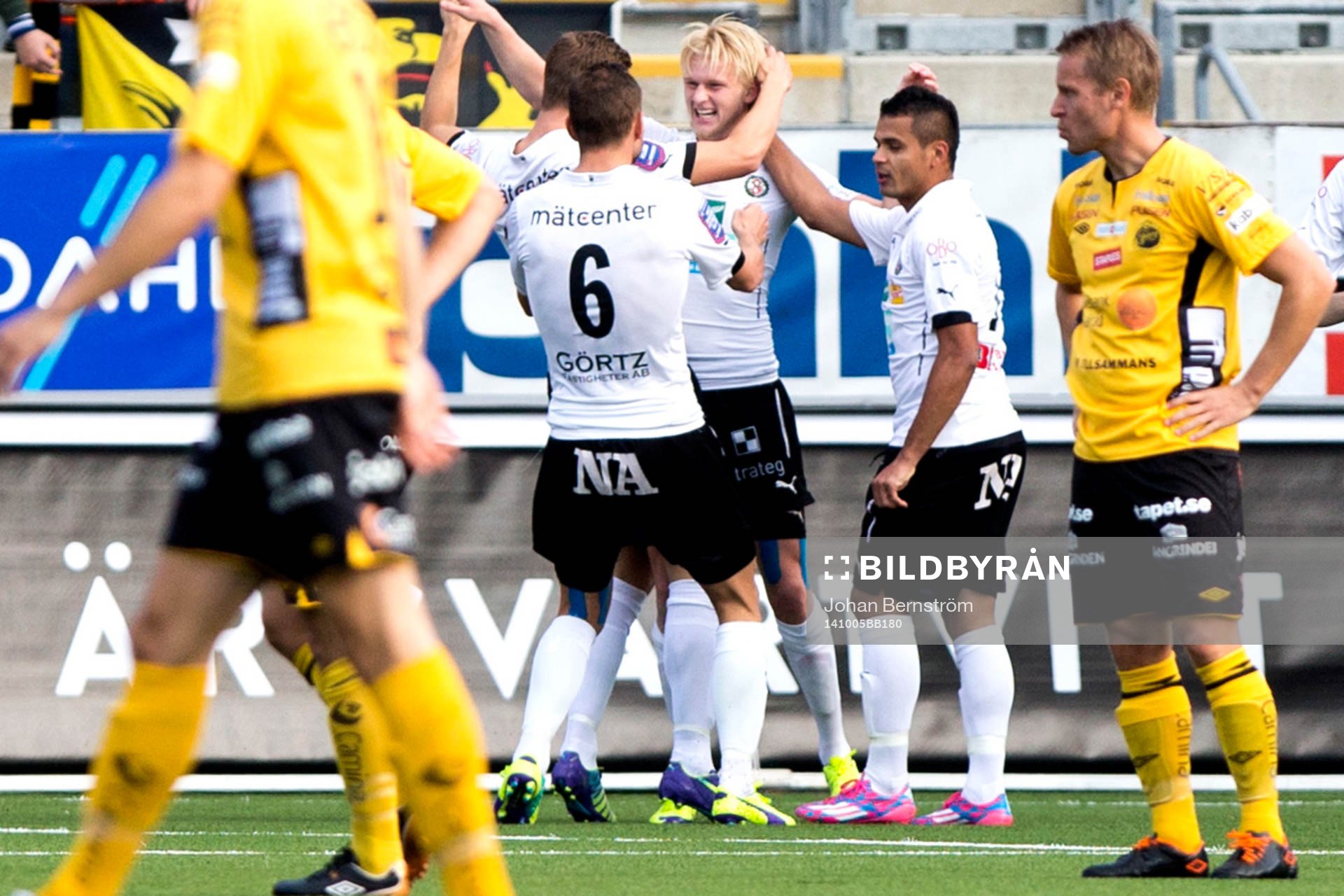Örebros Karl Holmberg jublar
