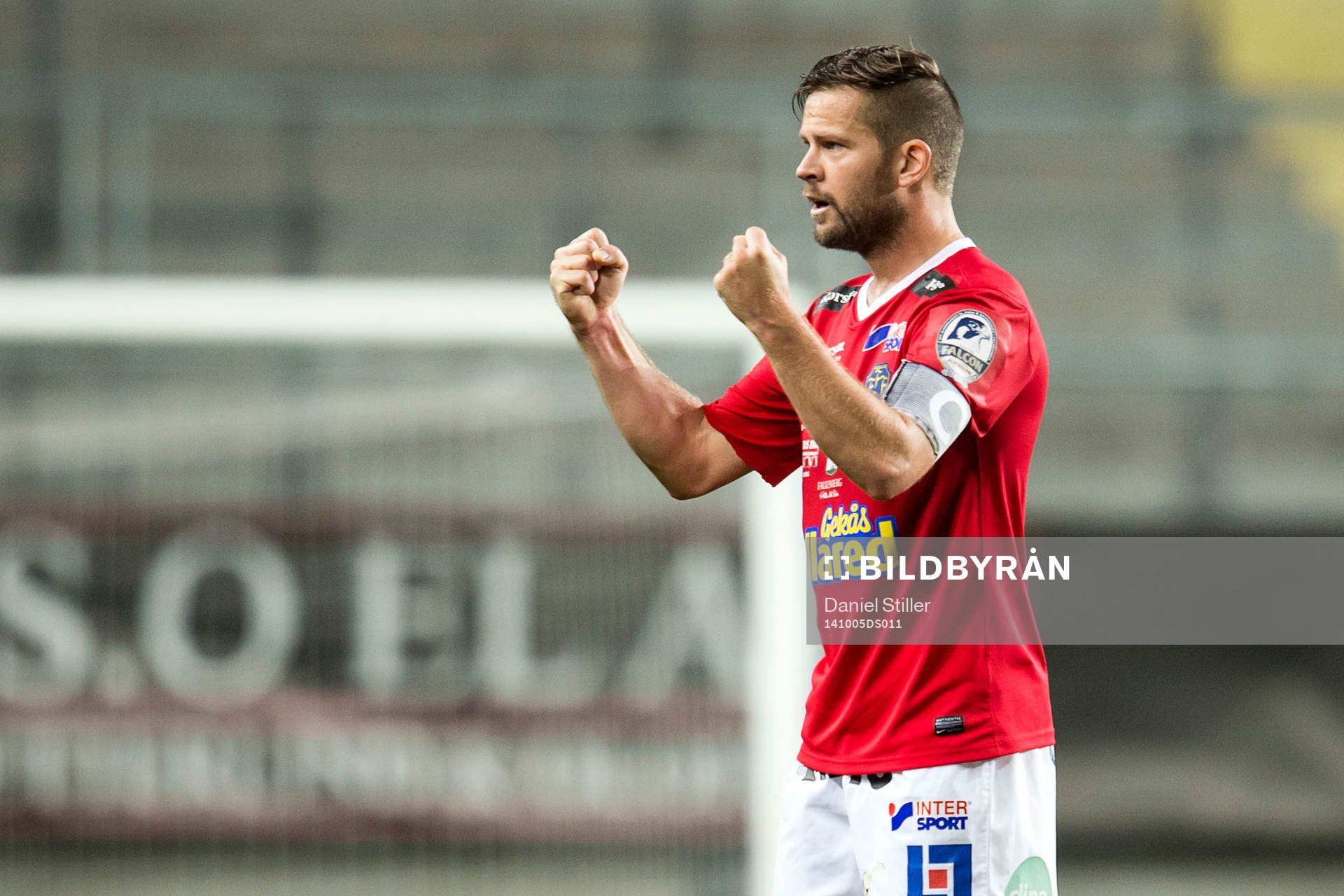 Falkenbergs David Svensson jublar