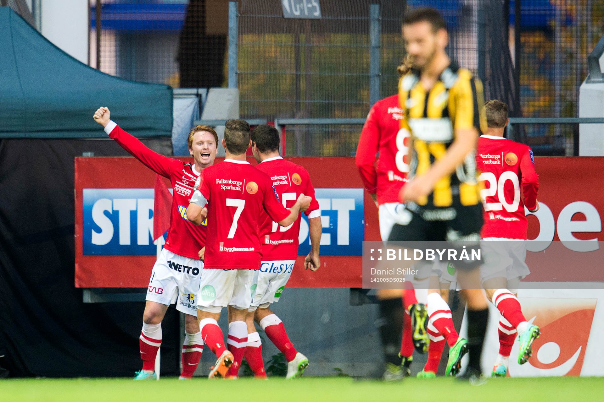 Falkenbergs Dan Keat jublar