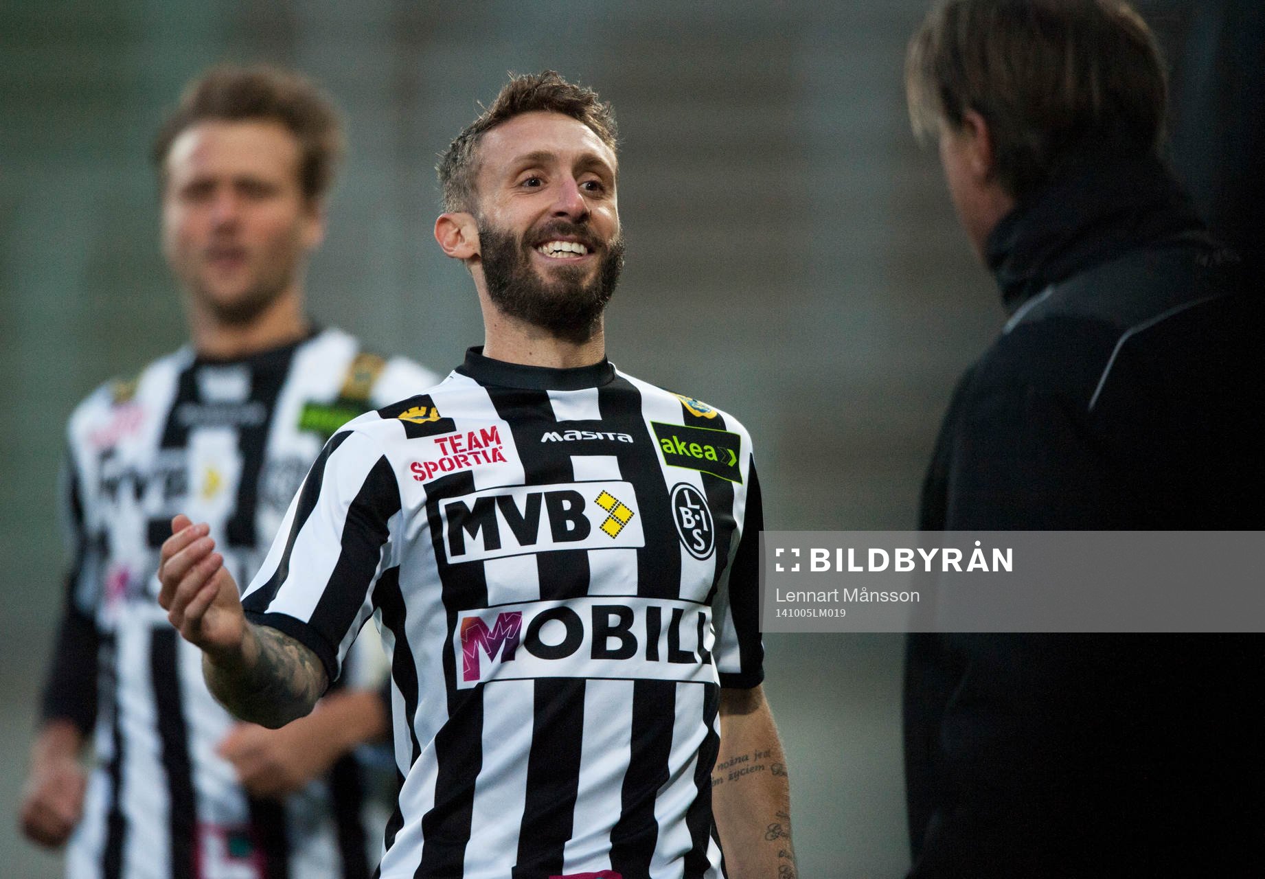Landskronas Andrew Stadler har gjort 1-0 i första