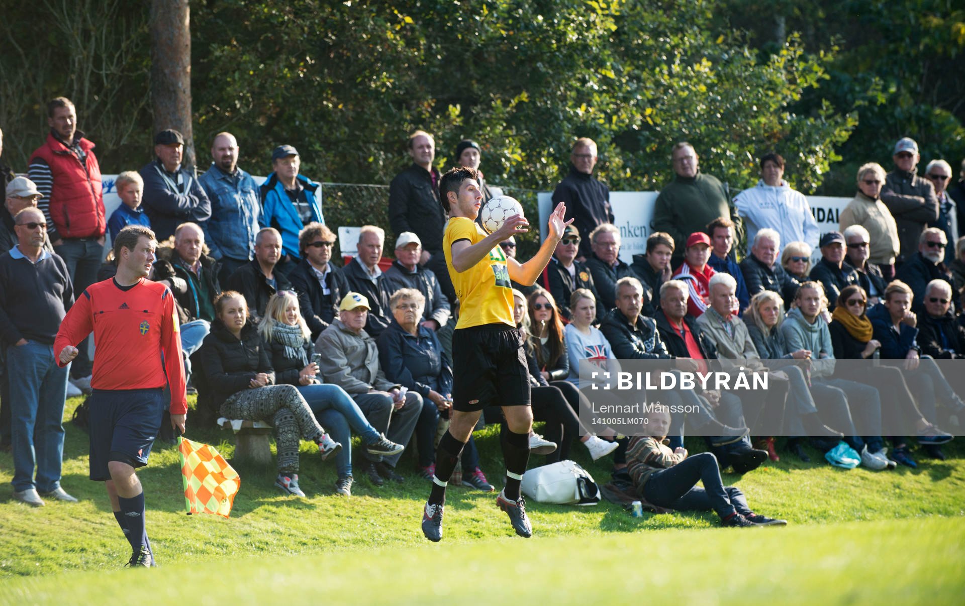 Idyllisk idrottsplats i matchen i division 3 mellan