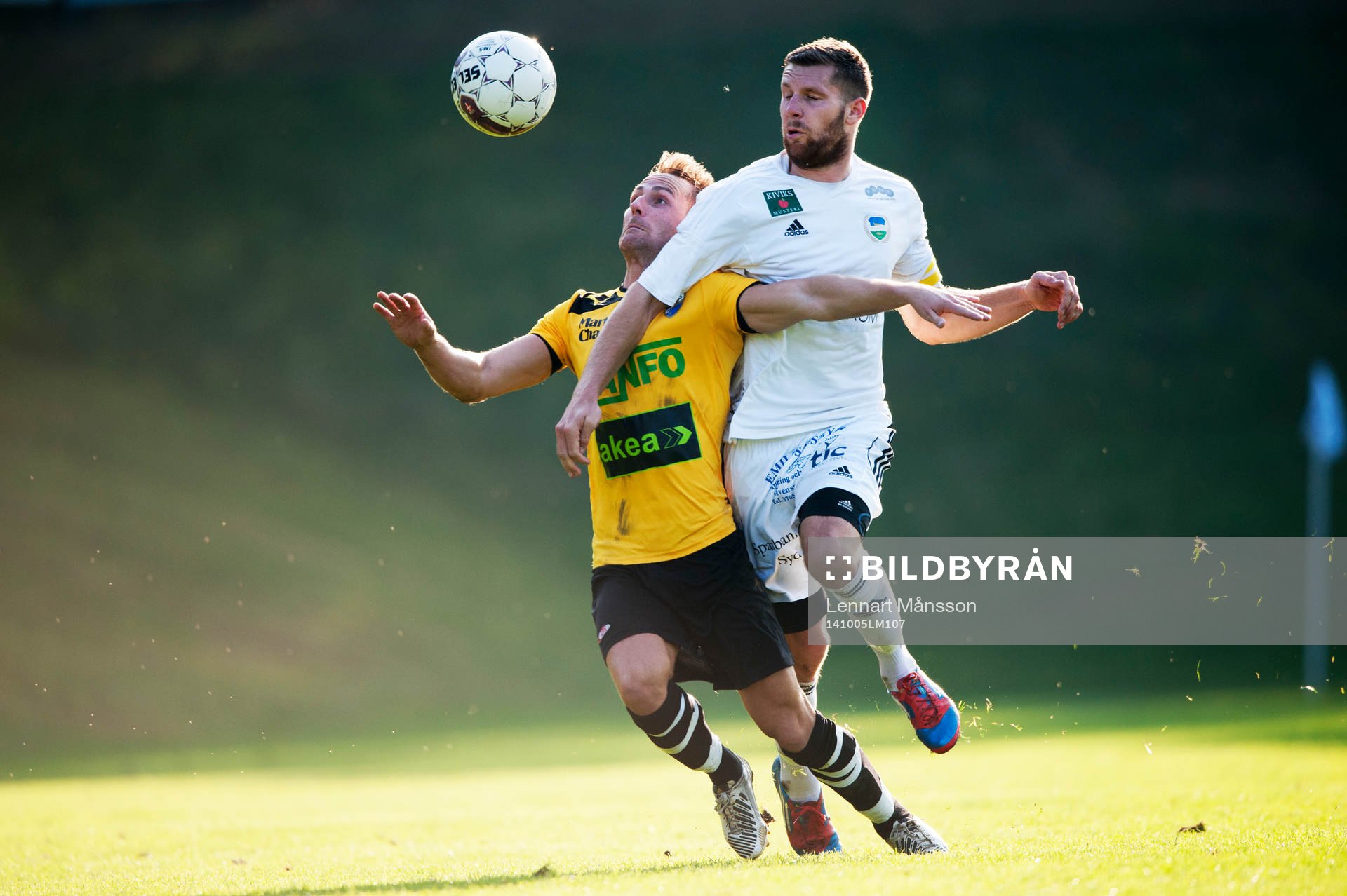  Österlen var fysiskt starkare än IFK Malmö i matchen i division 3 mellan Österlen och IFK Malmö i Skillinge 5 oktober 2014.