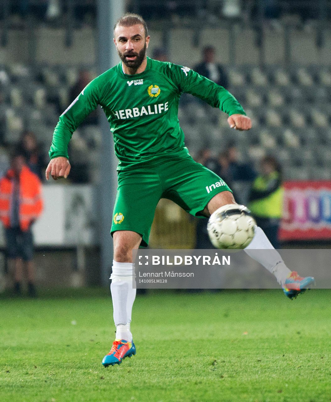  Hammarbys Kennedy Bakircicioglu i matchen i superettan mellan Landskrona och Hammarby i Landskrona 5 oktober 2014.