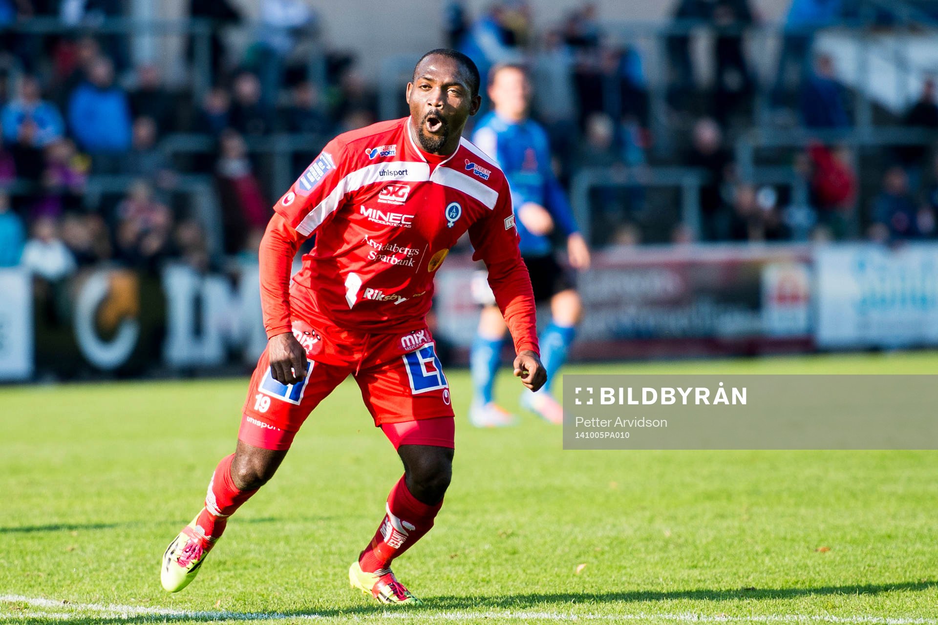 Åtvidabergs John Owoeri jublar