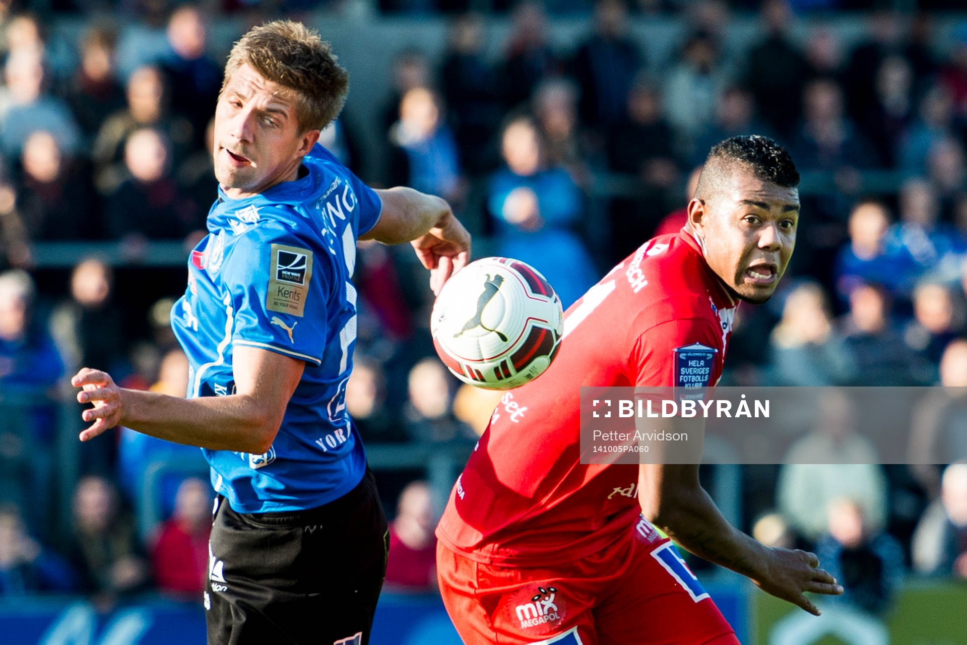 Halmstads Mikael Boman och Åtvidabergs Ricardo Santos