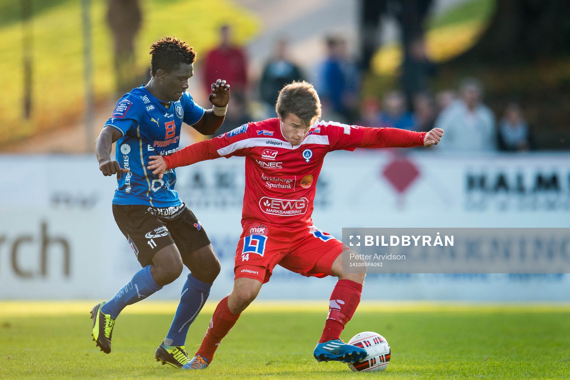 Åtvidabergs Simon Skrabb och Halmstads King Osei Gyan