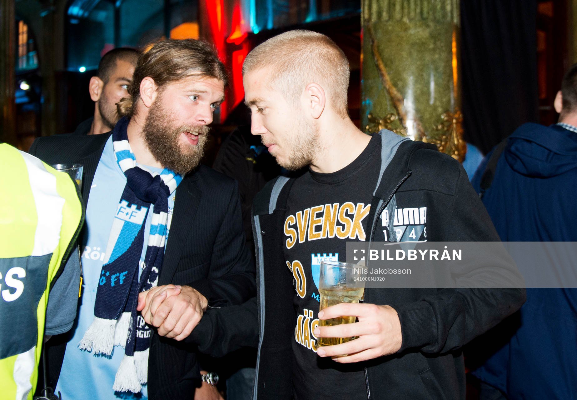 Anton Tinnerholm när Malmö FF firar sitt SM-guld