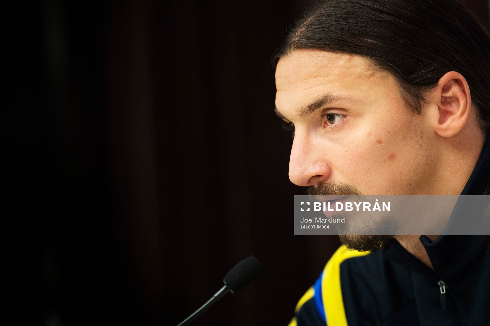 Sveriges Zlatan Ibrahimovic under en presskonferens anordnad av Svenska Fotbollförbundet den 7 oktober 2014 i Stockholm.