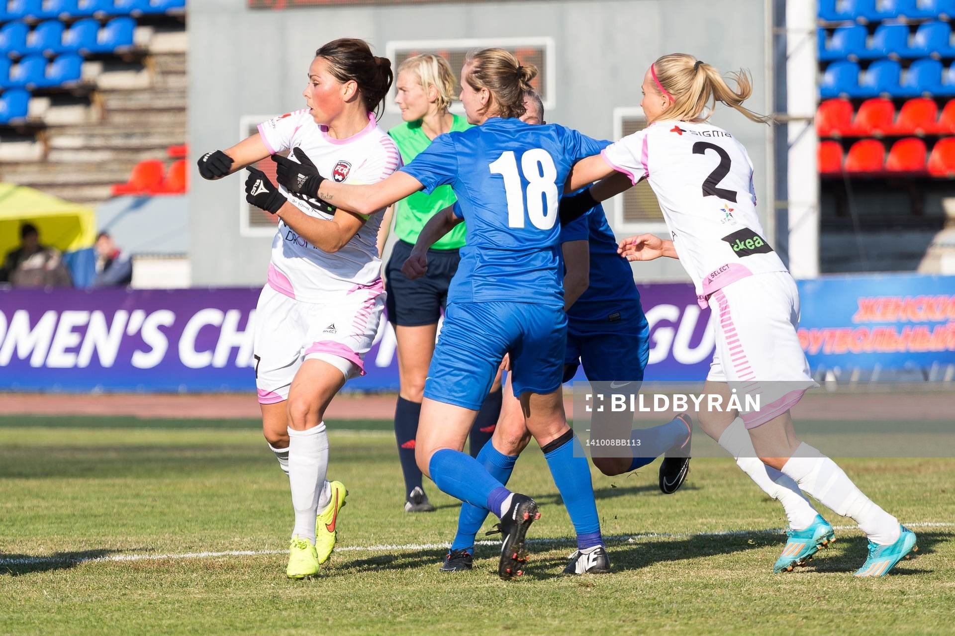 Rosengårds Sara Björk Gunnarsdottir och Line Röddik