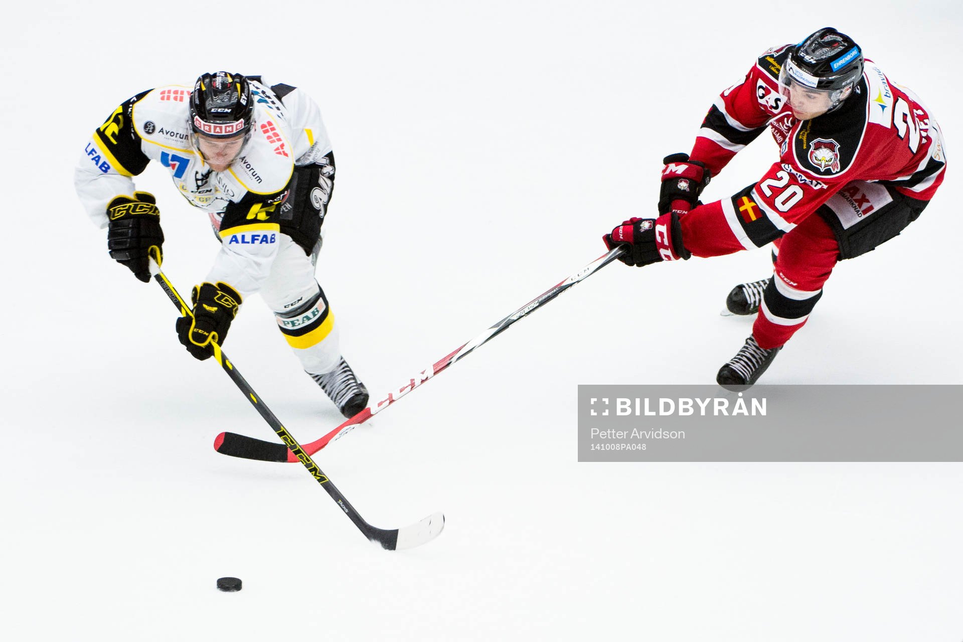 Västerås Fredrik Johansson och Malmö Redhawks Henrik