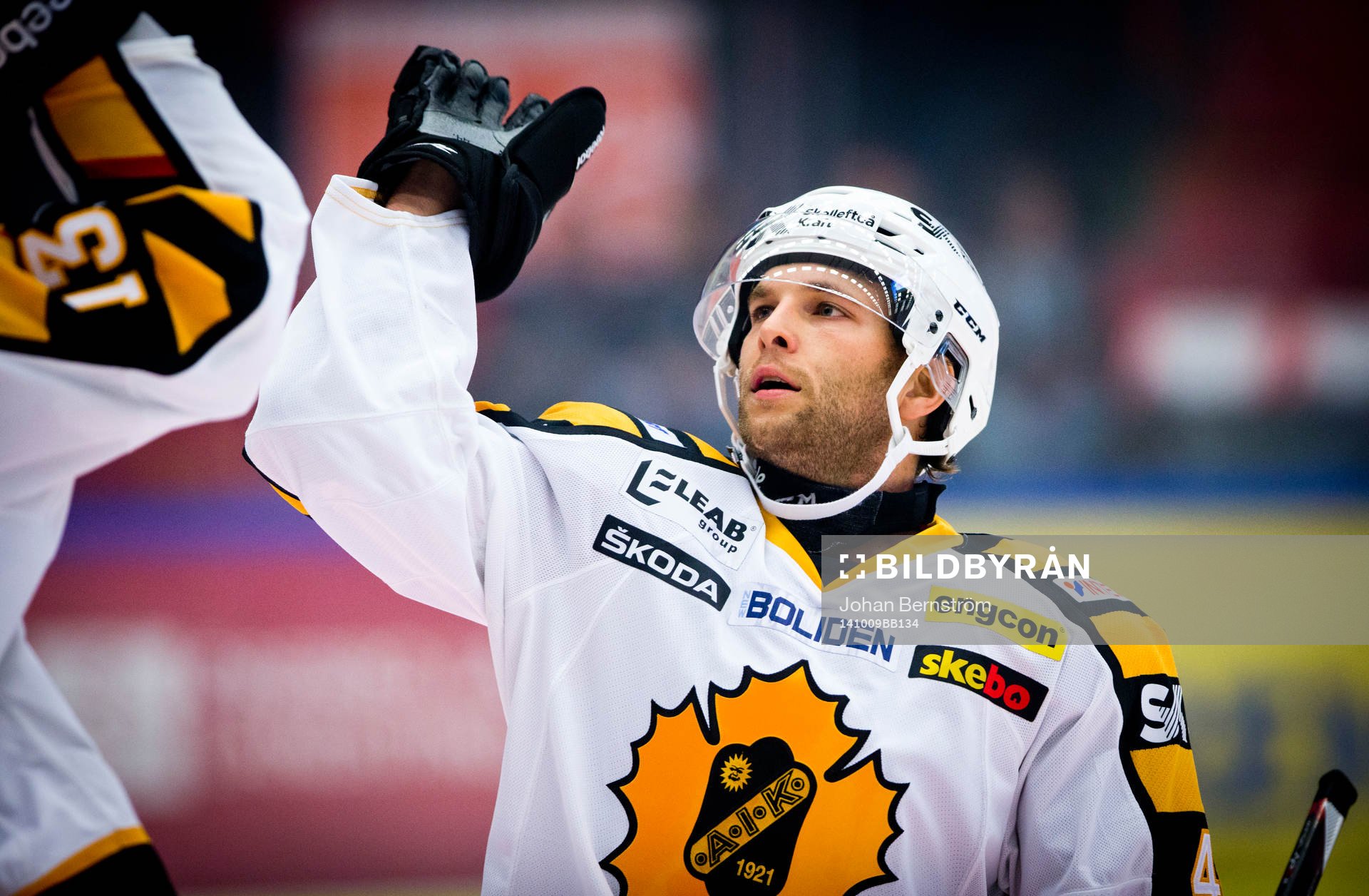 Skellefteås Rob Schremp gör 0-1 och jublar