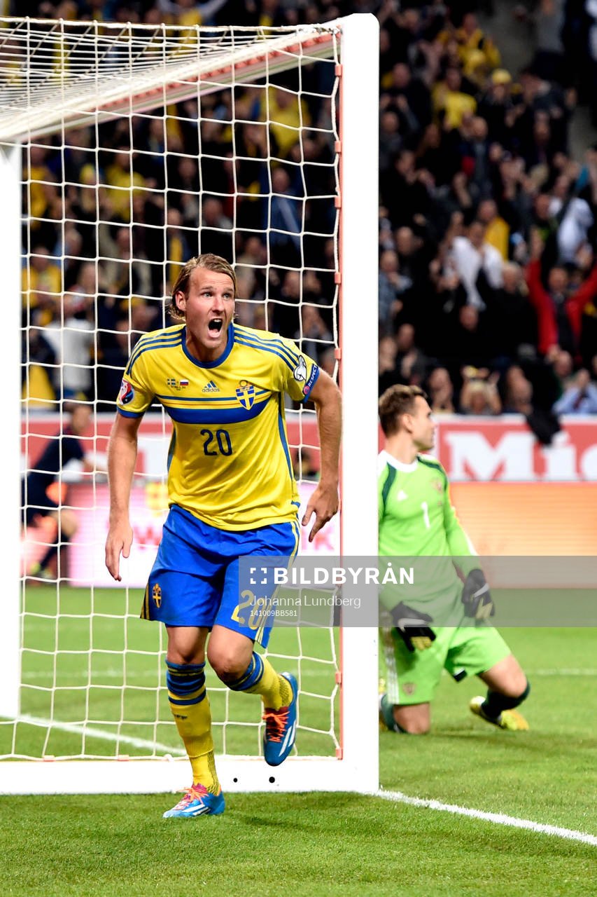 Sveriges Ola Toivonen jublar
