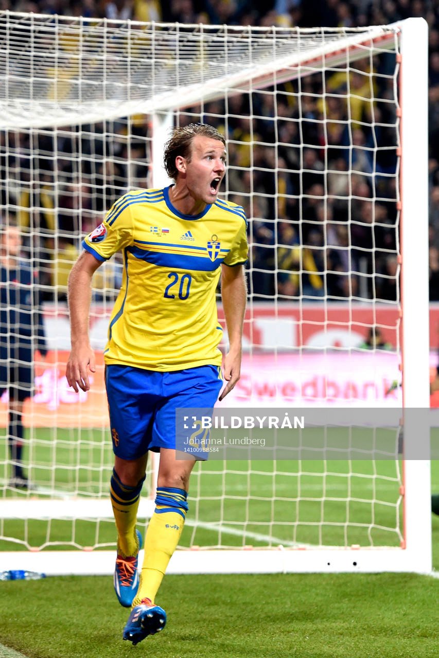 Sveriges Ola Toivonen jublar