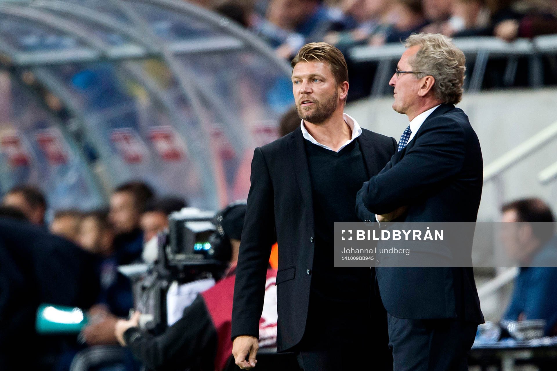 Sveriges players manager Marcus Allbäck och