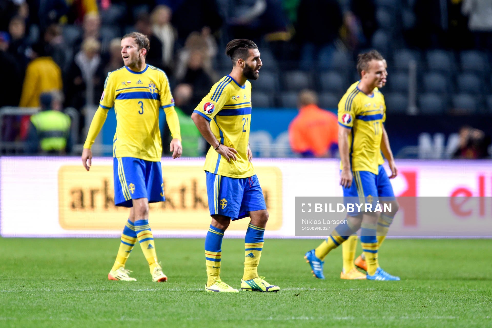Sveriges Mikael Antonsson, Jimmy Durmaz och Pierre