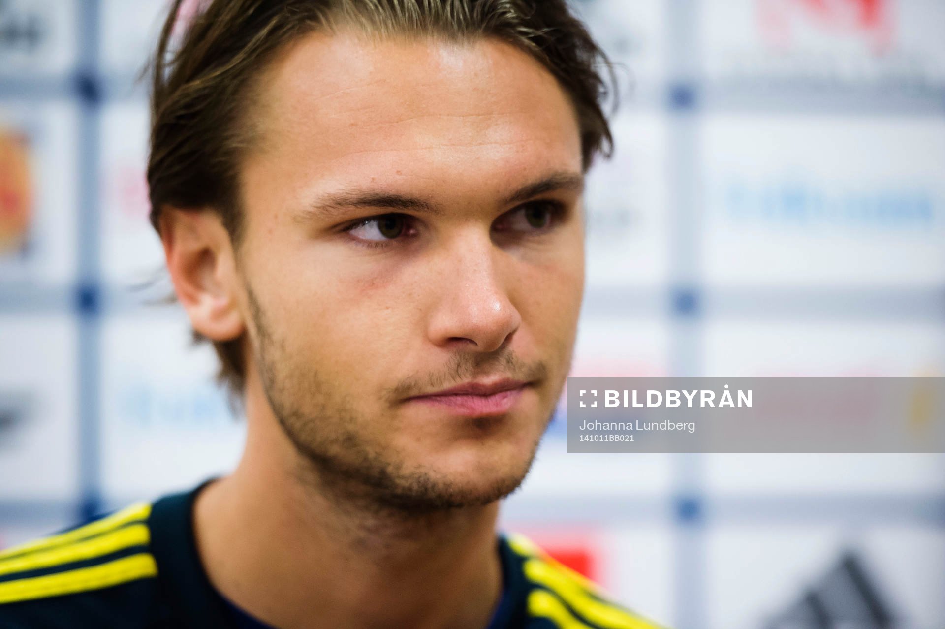 Sveriges Albin Ekdal pratar med media