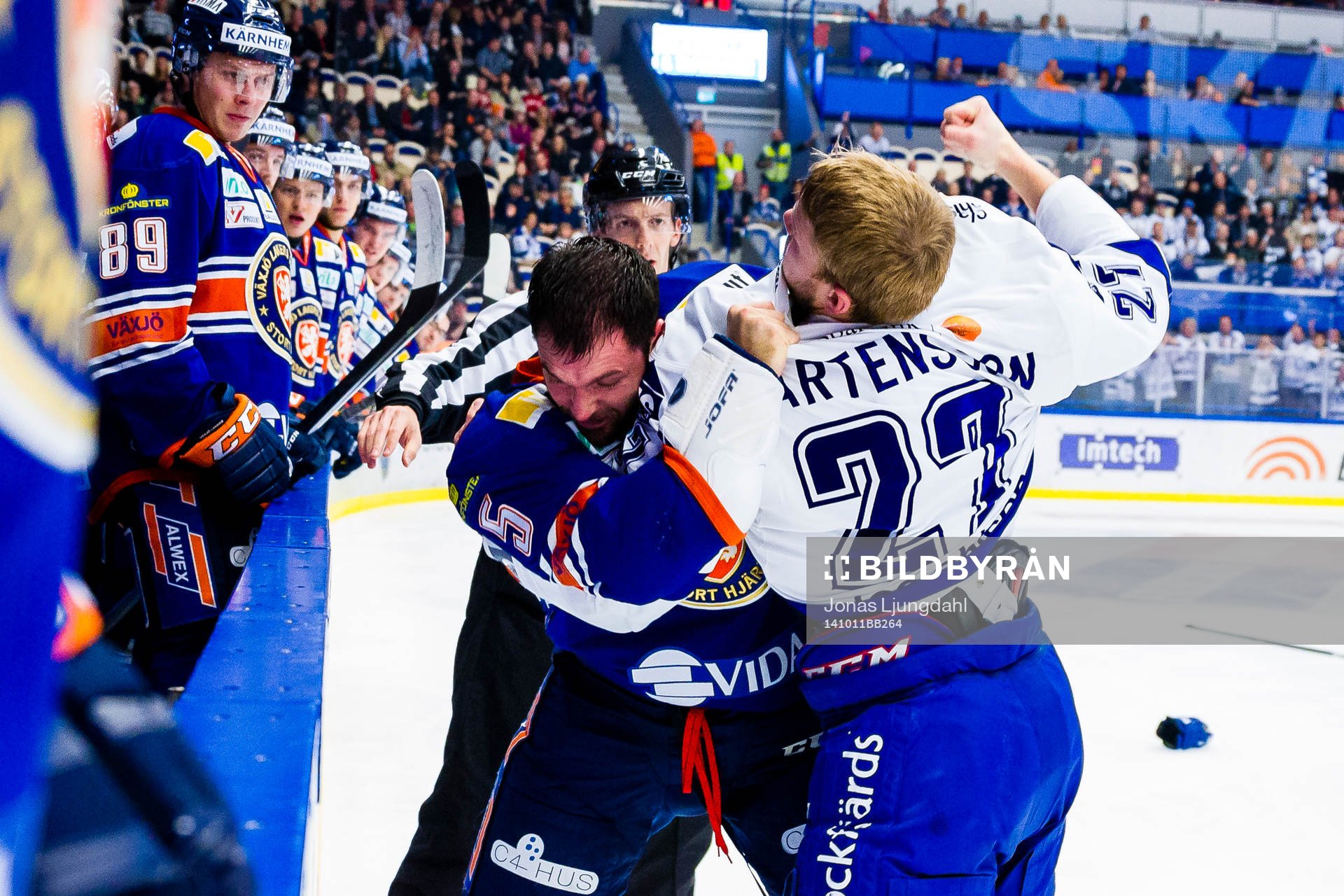 Växjös Noah Welch och Leksands Viktor Mårtensson i
