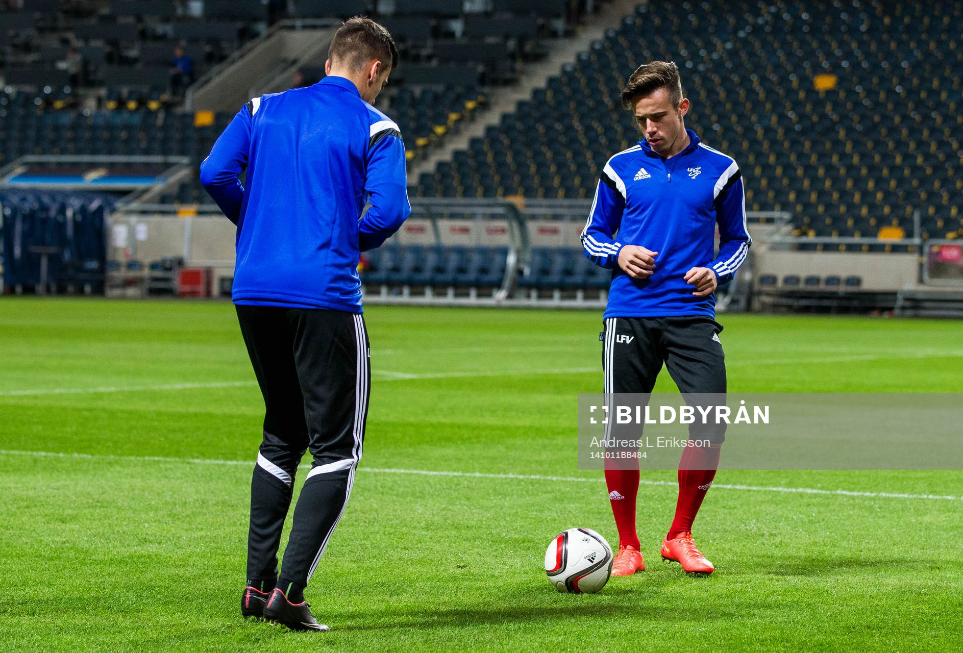 Liechtensteins Dennis Salanovic under Liechtensteins fotbollslandslagsträning på Friends Arena den 11 oktober 2014 i Stockholm.