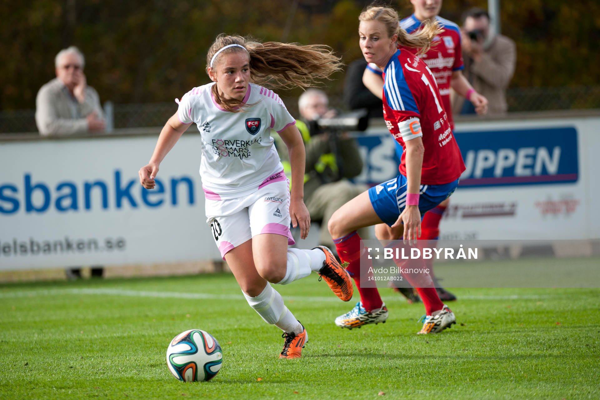 Rosengårds Sarah Mellouk under fotbollsmatchen i Damallsvenskan mellan Vittsjö och Rosengård den 12 Oktober 2014 i Vittsjö.