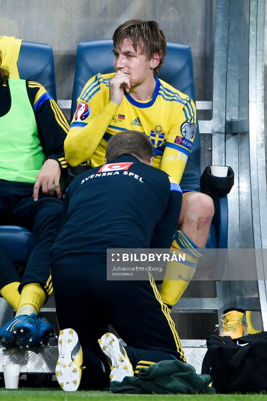Sveriges Emil Forsberg får vård på bänken