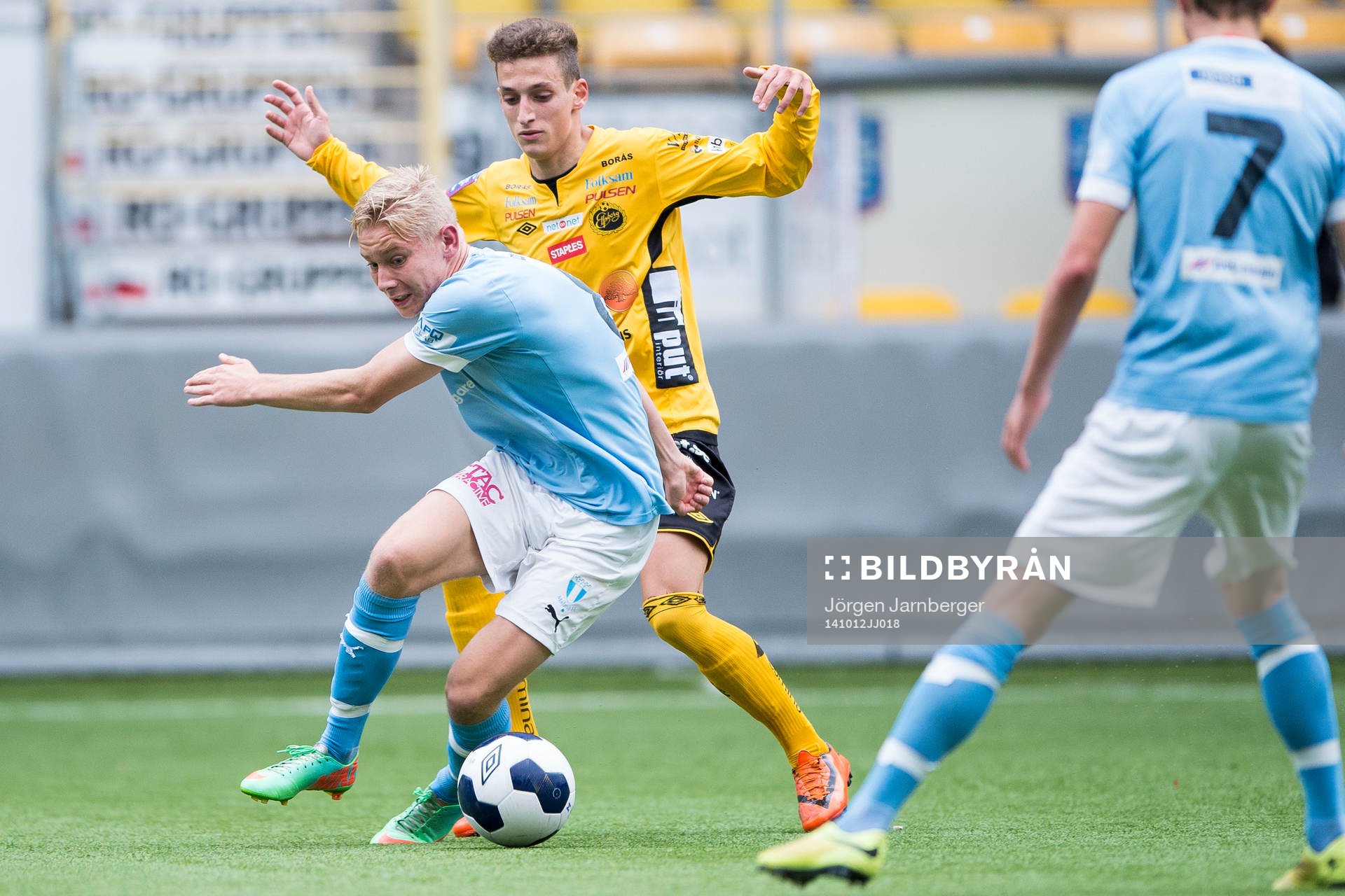 Malmö FFs Johan Brannefalk och Elfsborgs Arian Kabashi