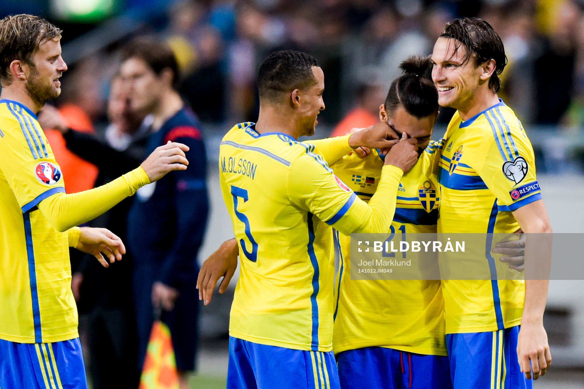 Sveriges Mikael Antonsson, Martin Olsson, Jimmy Durmaz och
