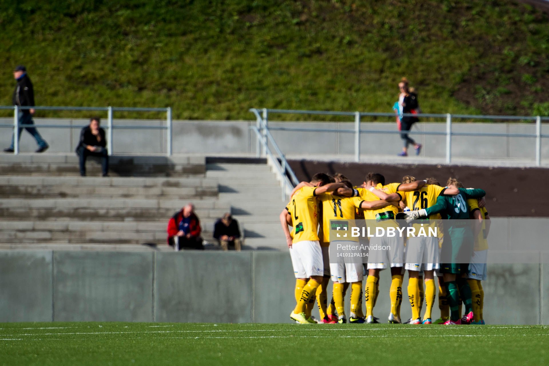 Lunds spelare samlas i en ring