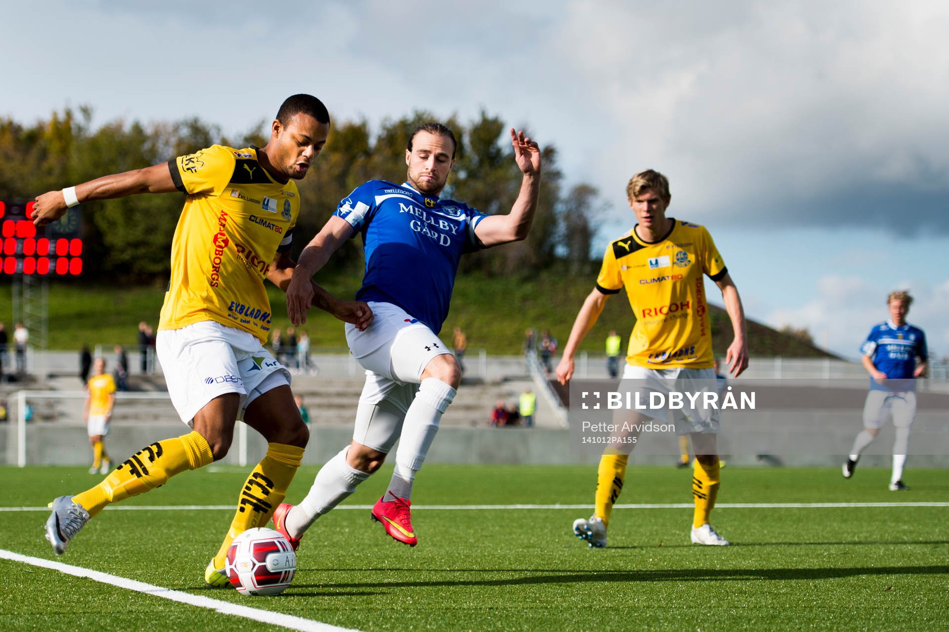 Lunds Salif Camara Jönsson och Trelleborgs Robin Jacobsson