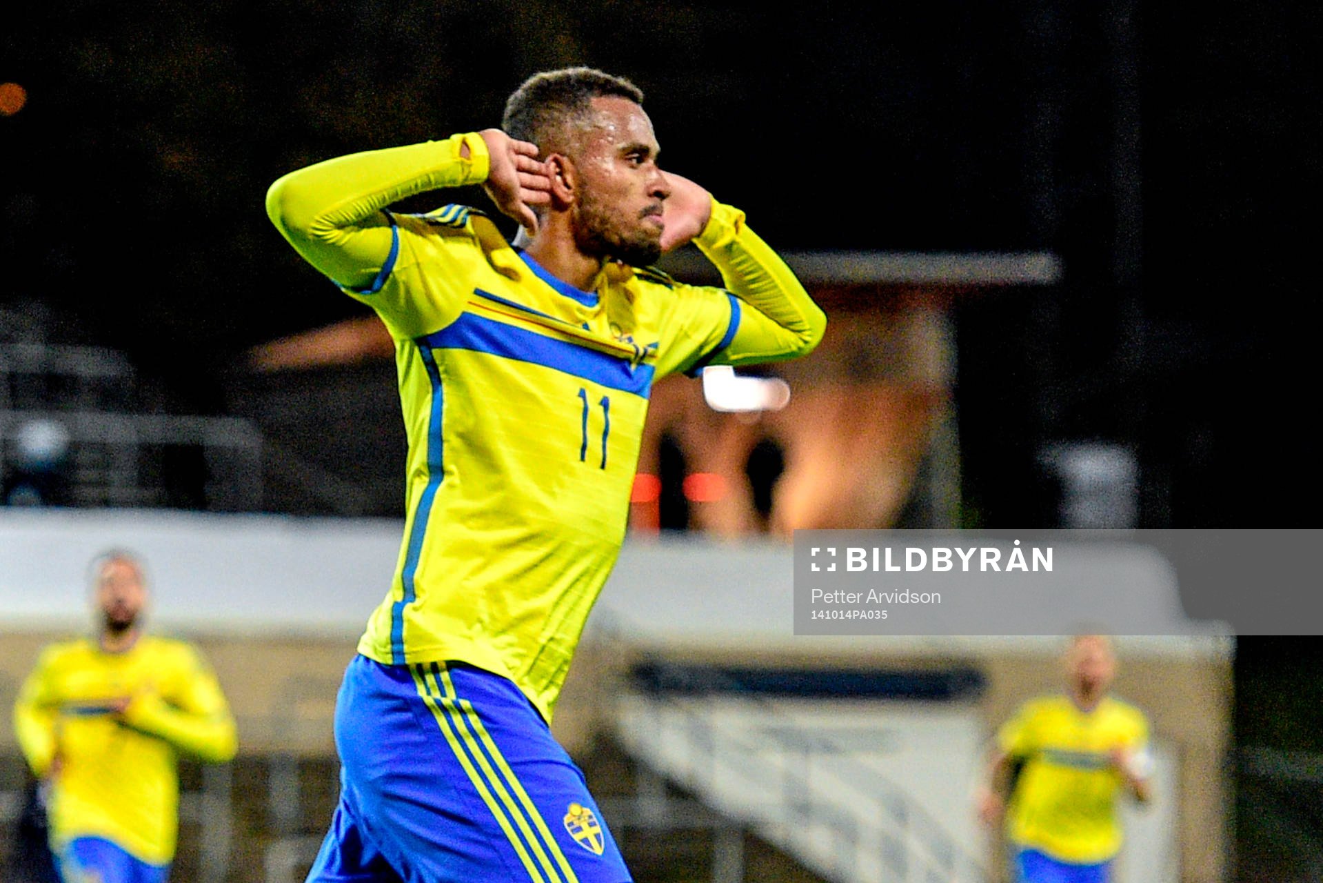 Sveriges Isaac Kiese Thelin jublar