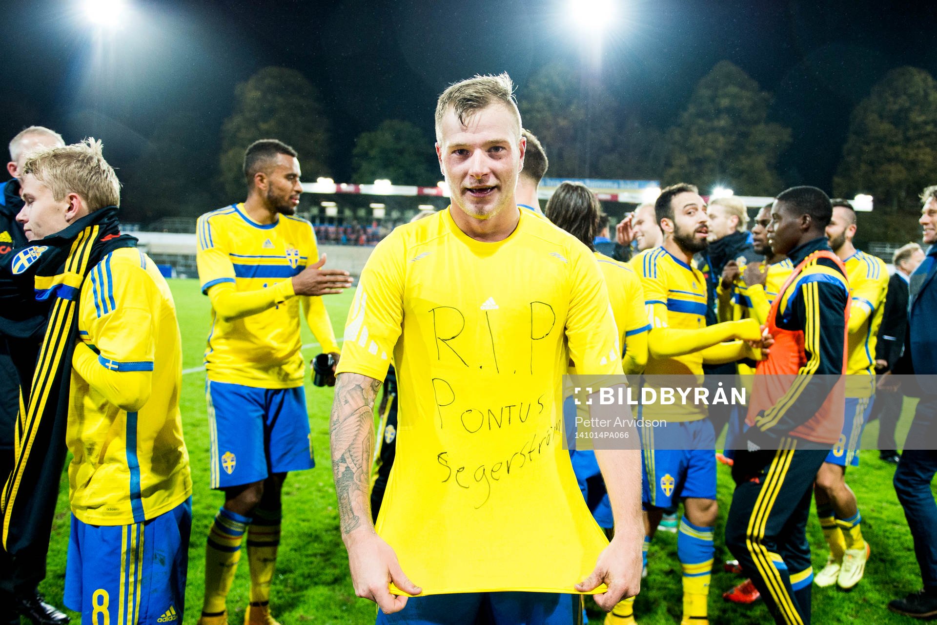 Sveriges John Guidetti hyllar Pontus Segerström