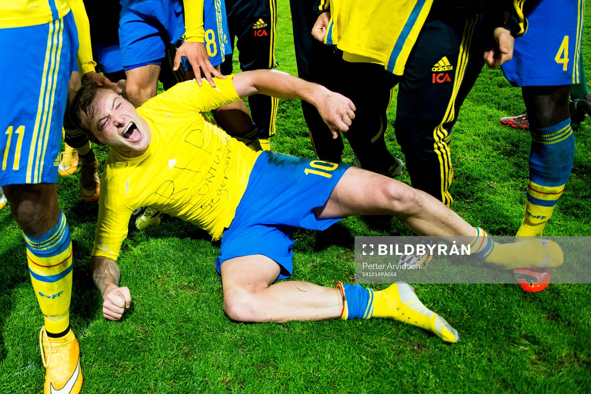 Sveriges John Guidetti jublar