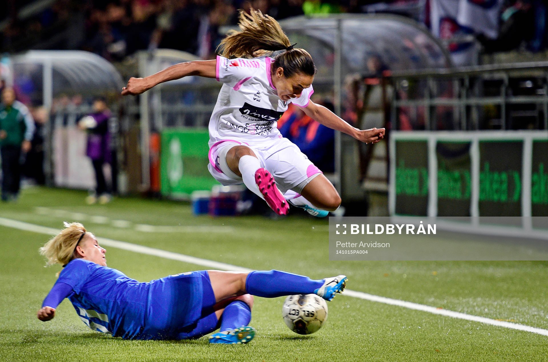 Rosengårds Marta Viera Da Silva hoppar över Ryazans Alla