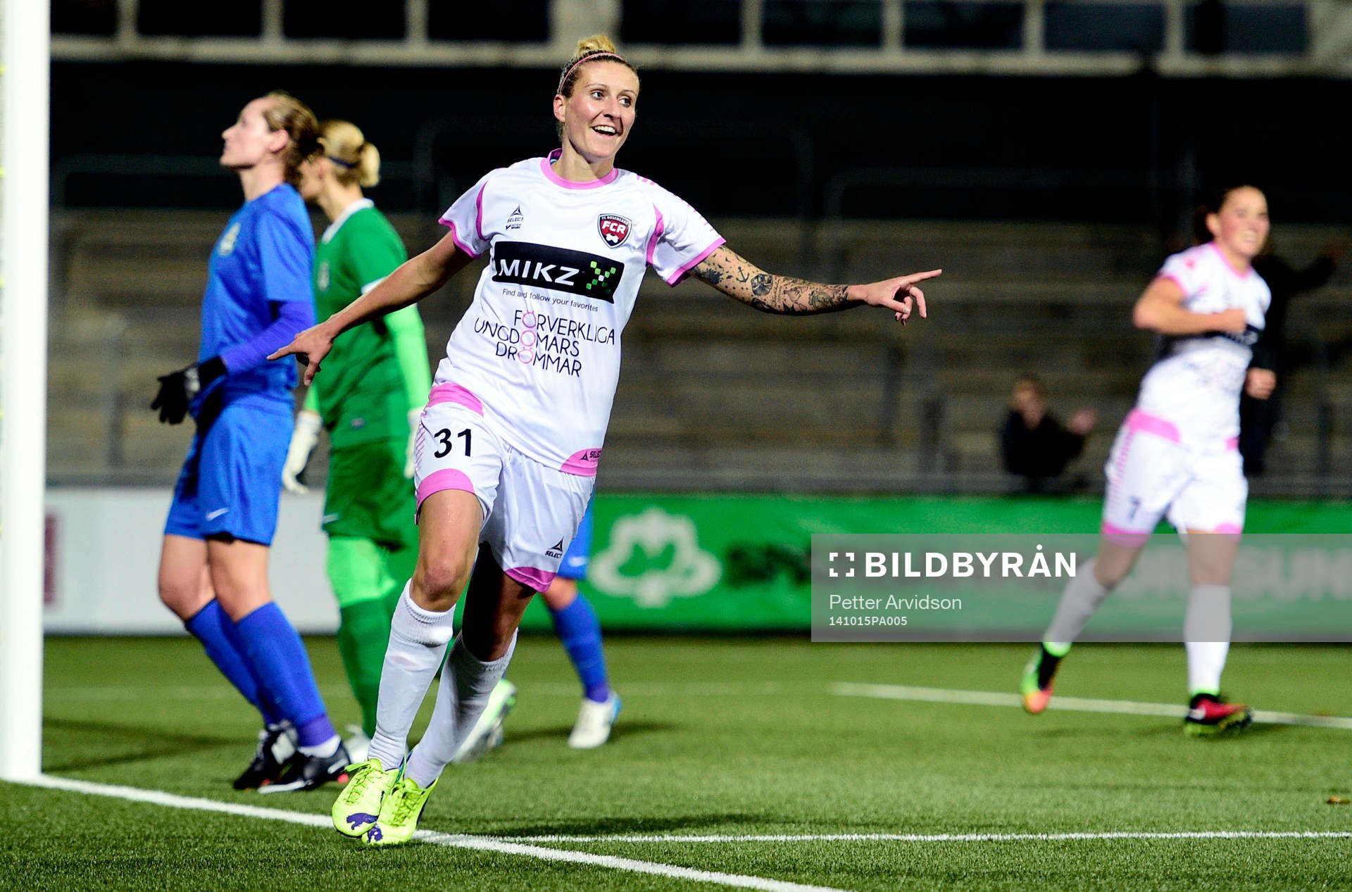 Rosengårds Anja Mittag jublar