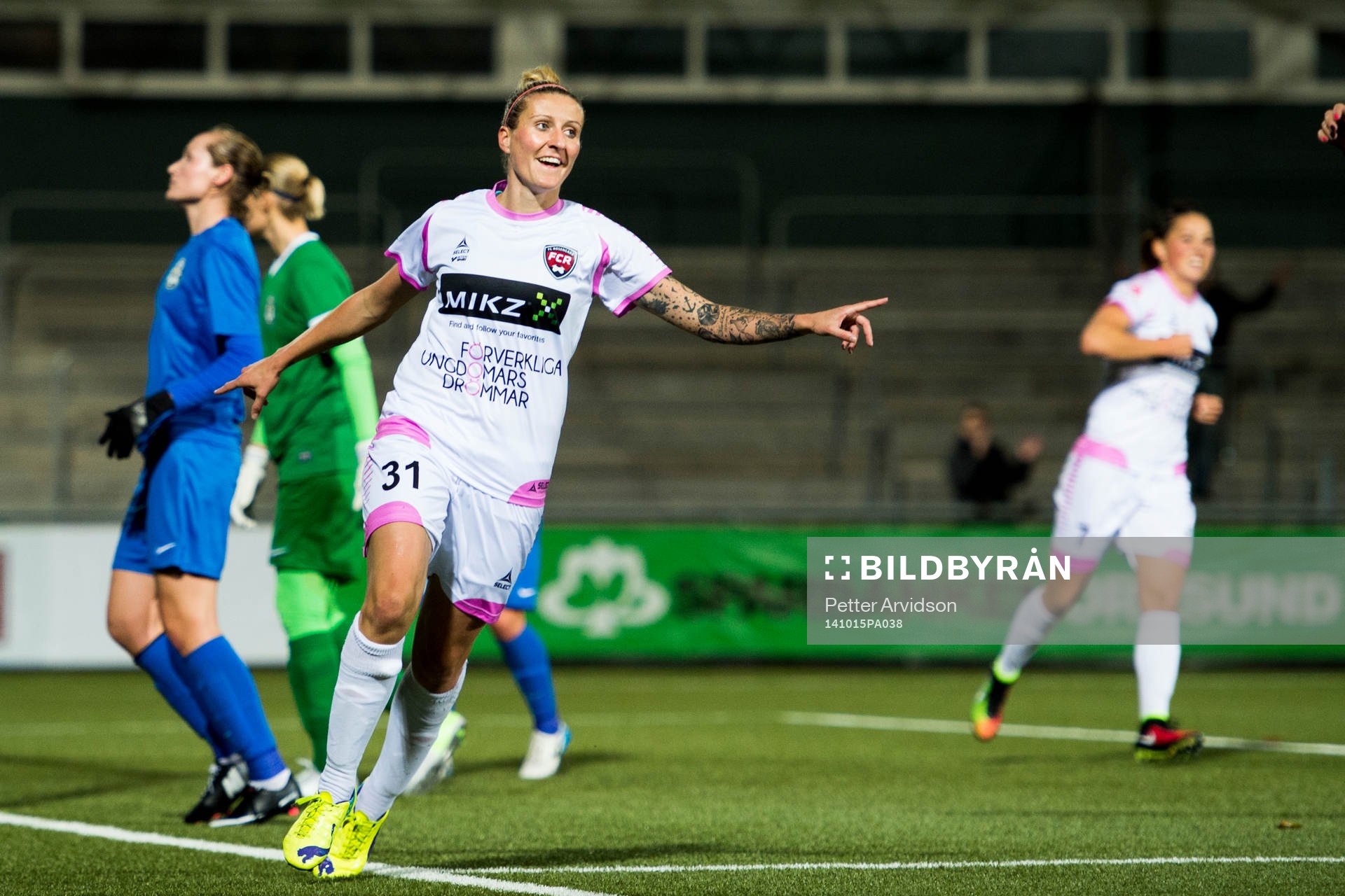 Rosengårds Anja Mittag jublar