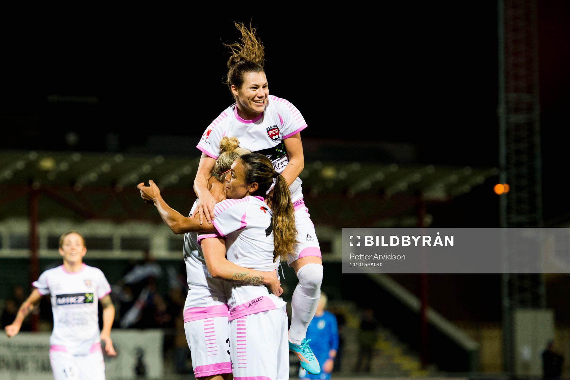 Rosengårds Anja Mittag gratuleras