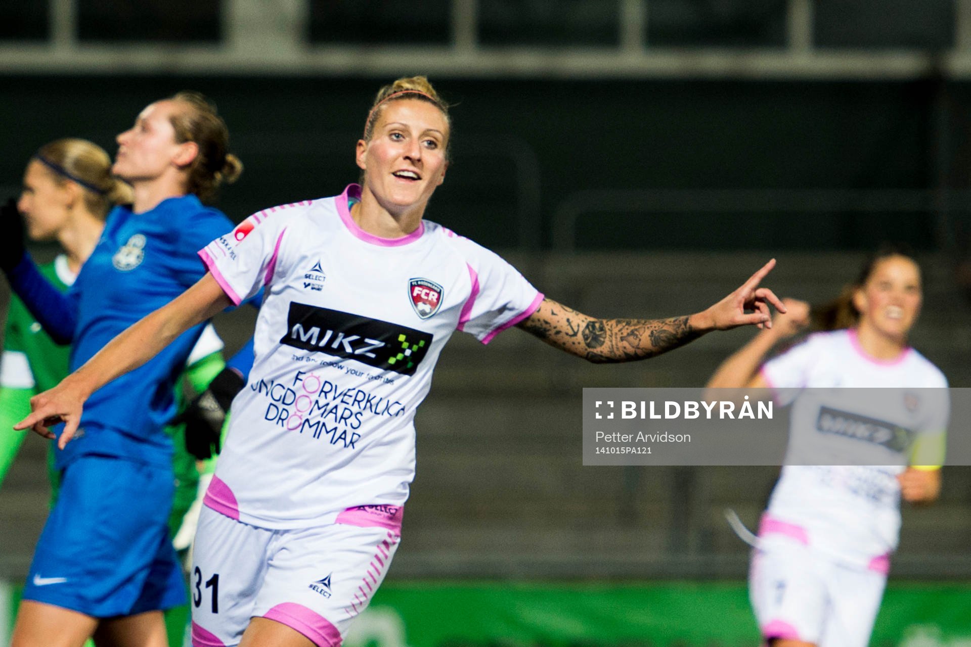 Rosengårds Anja Mittag jublar