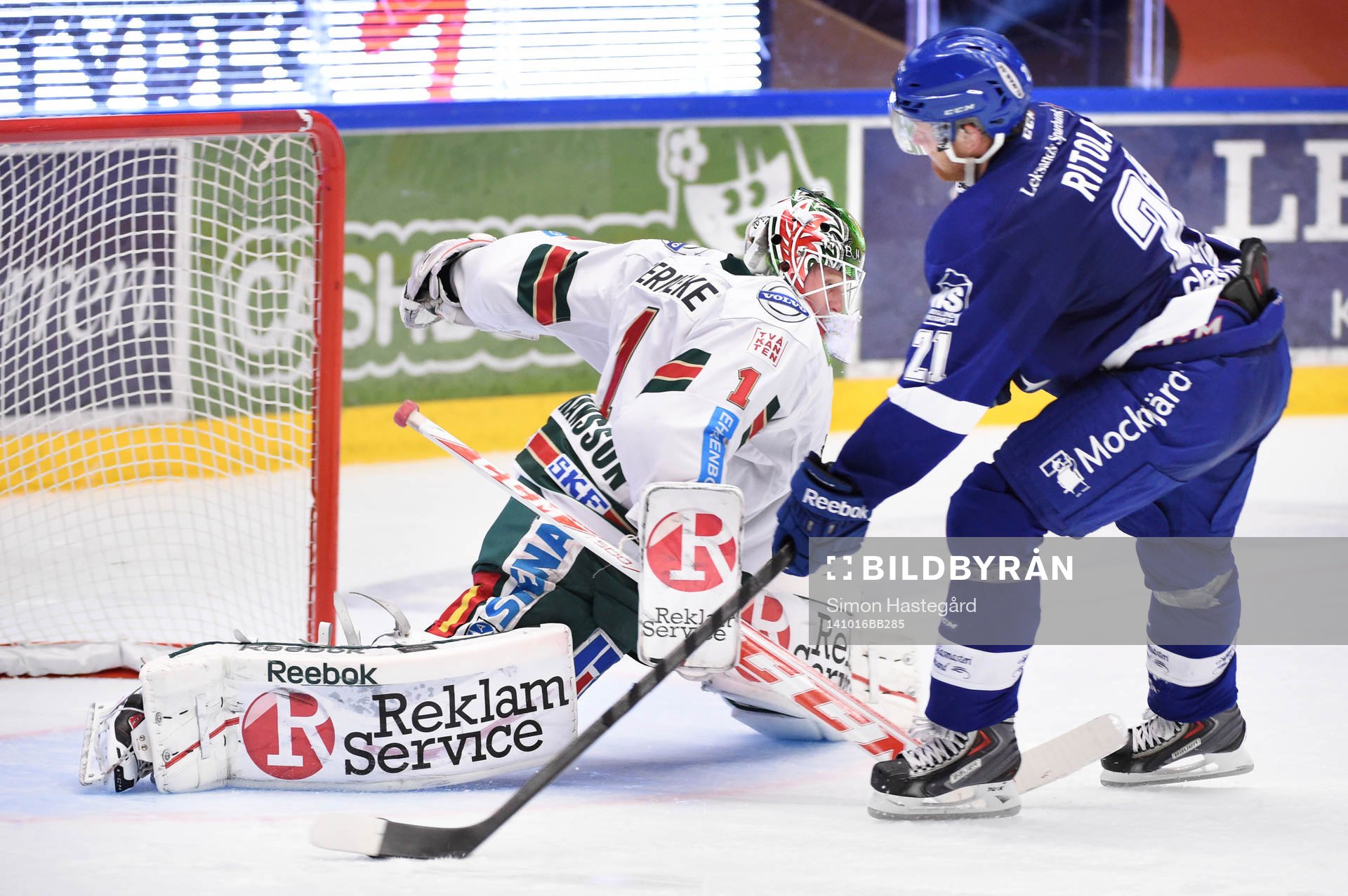 Frölundas målvakt Lars Johansson och Leksands Leksands