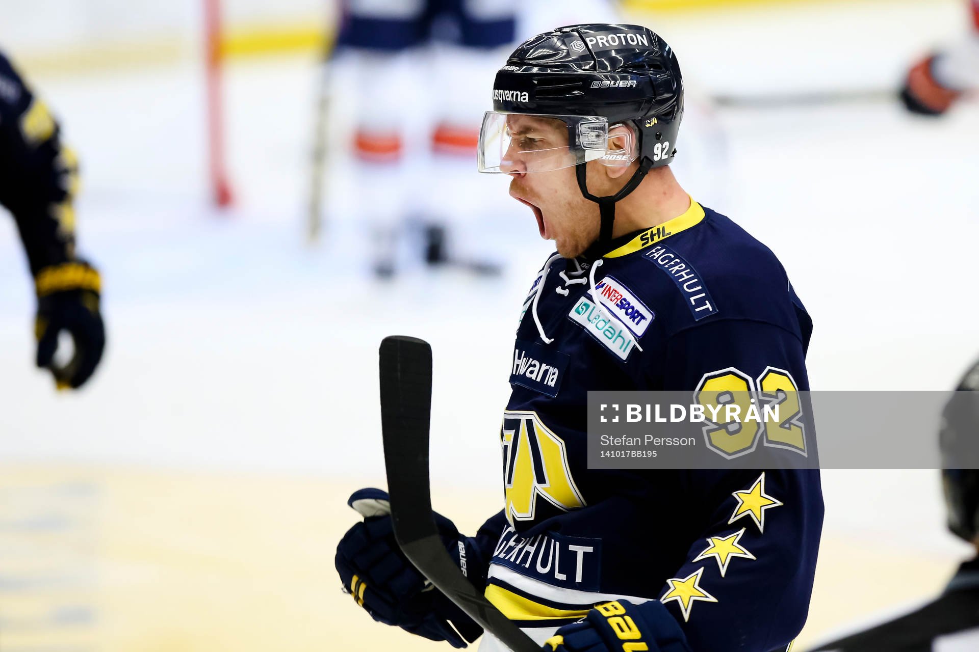 s Teemu Laine jublar