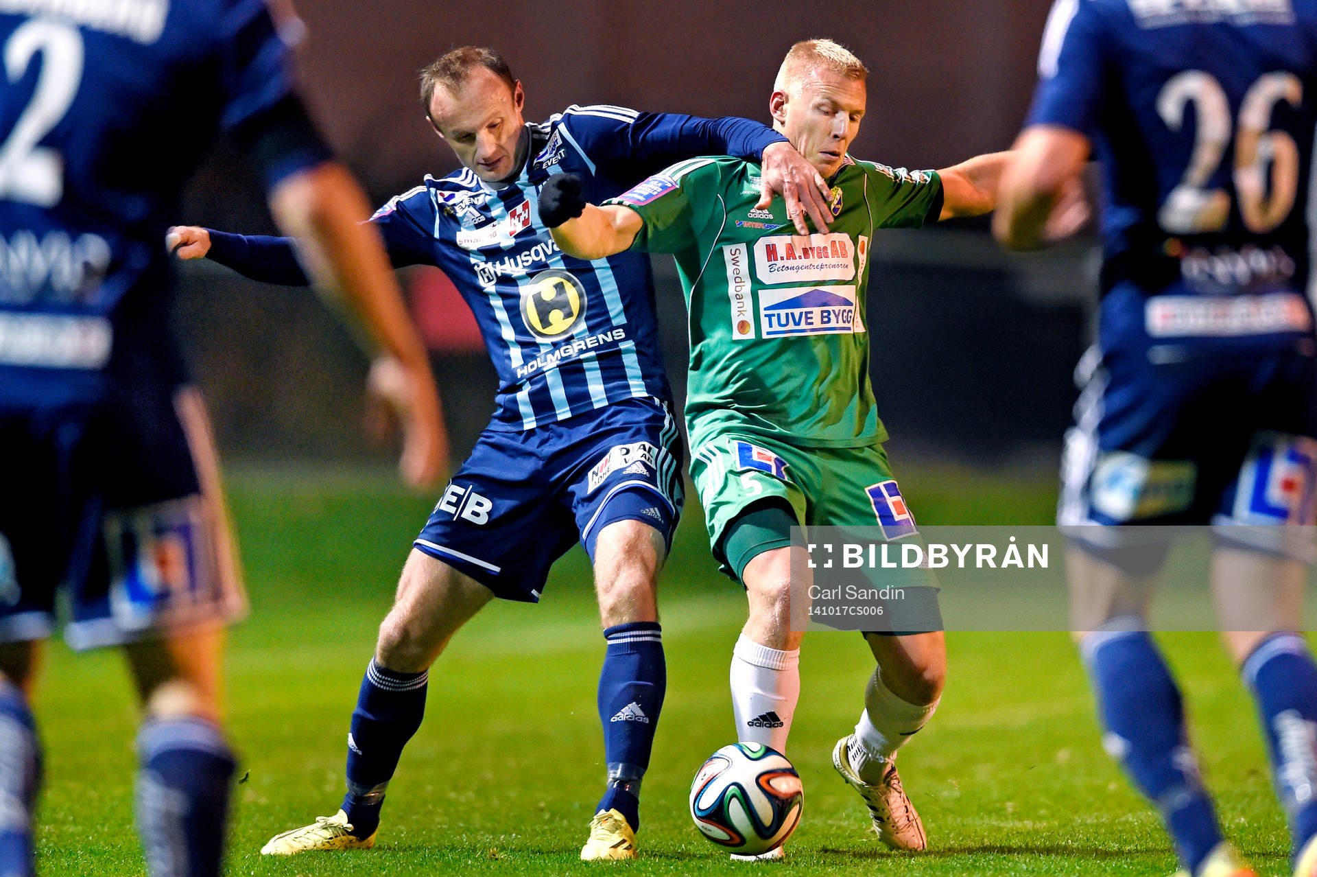 Husqvarnas Dragan Kapcevic och Ljungskiles Petter Björlund
