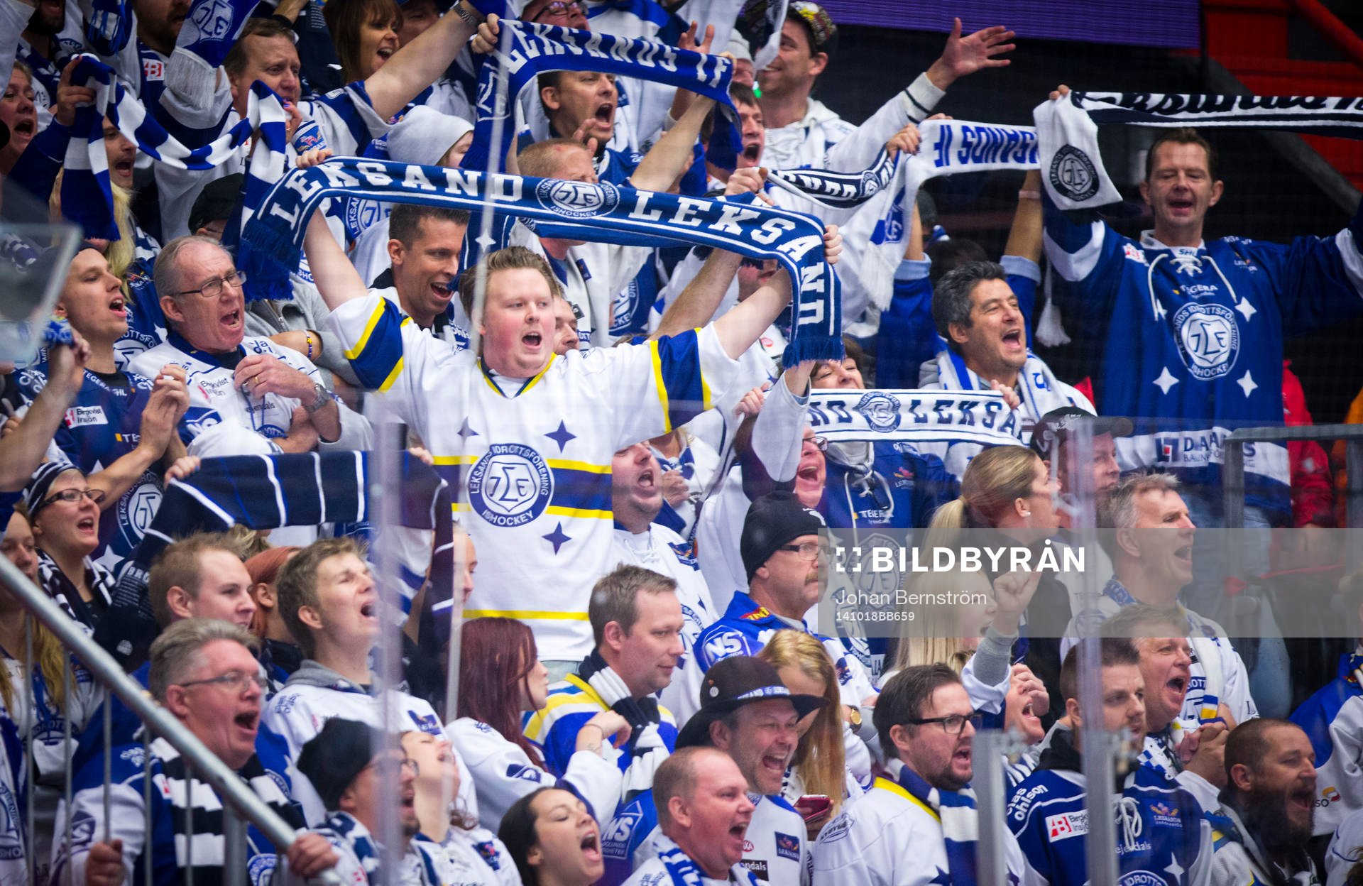 Jubel hos Leksands klack och supportara