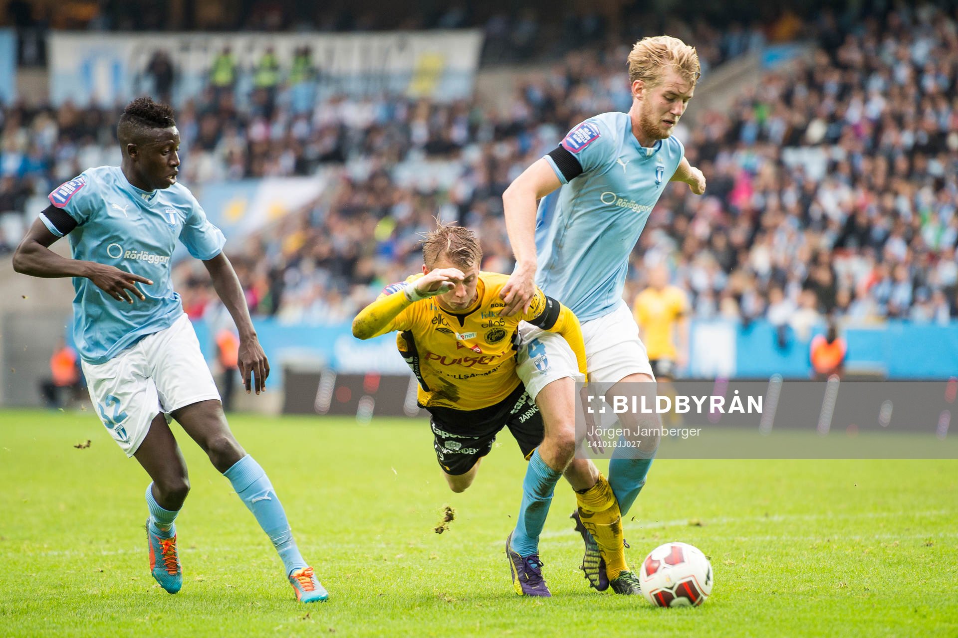 Malmö FFs Filip Helander och Elfsborgs Simon Hedlund i