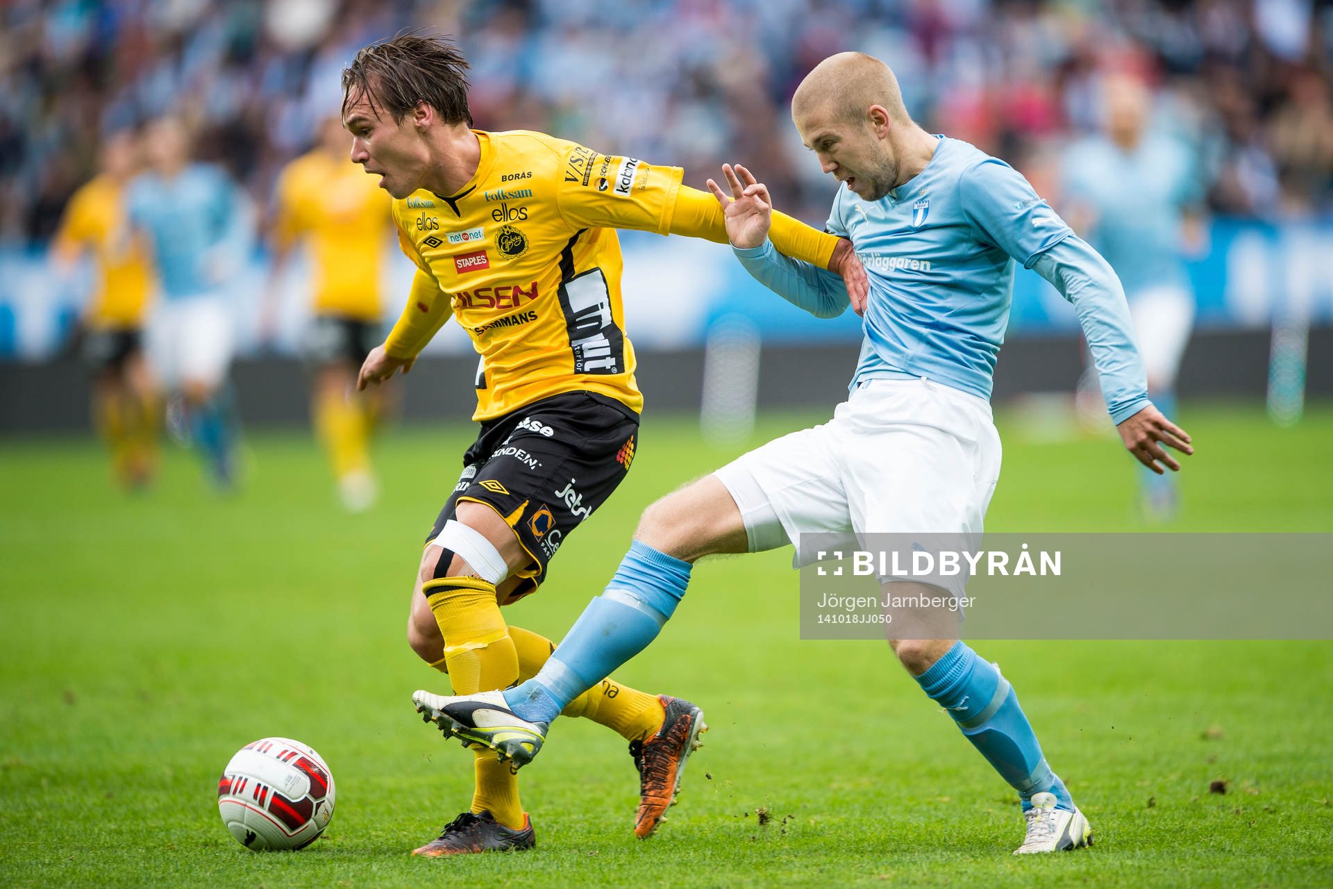 Kamp mellan Elfsborgs Viktor Prodell och Malmö FFs Anton