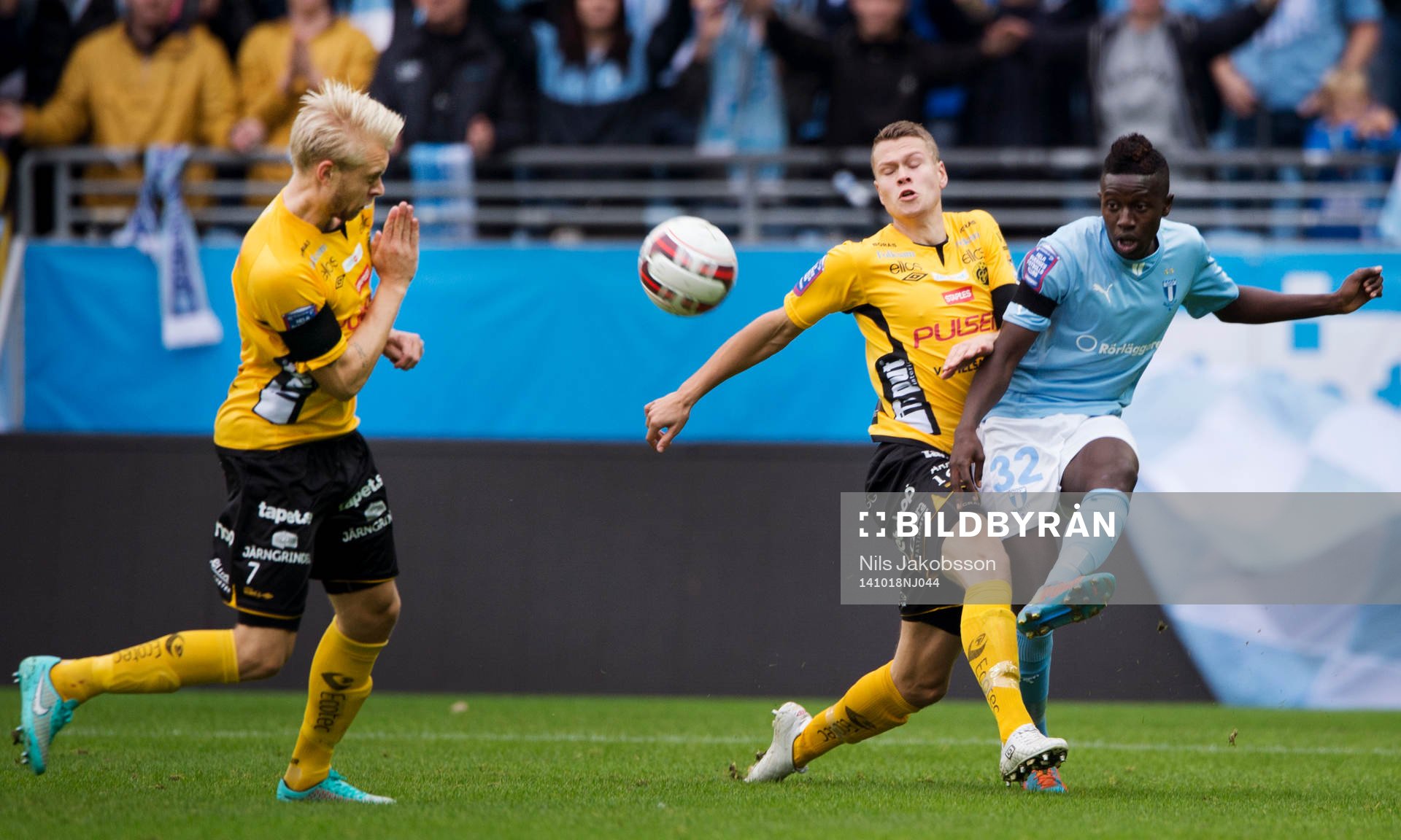 Elfsborgs Viktor Claesson och Malmö FFs Pa Konate