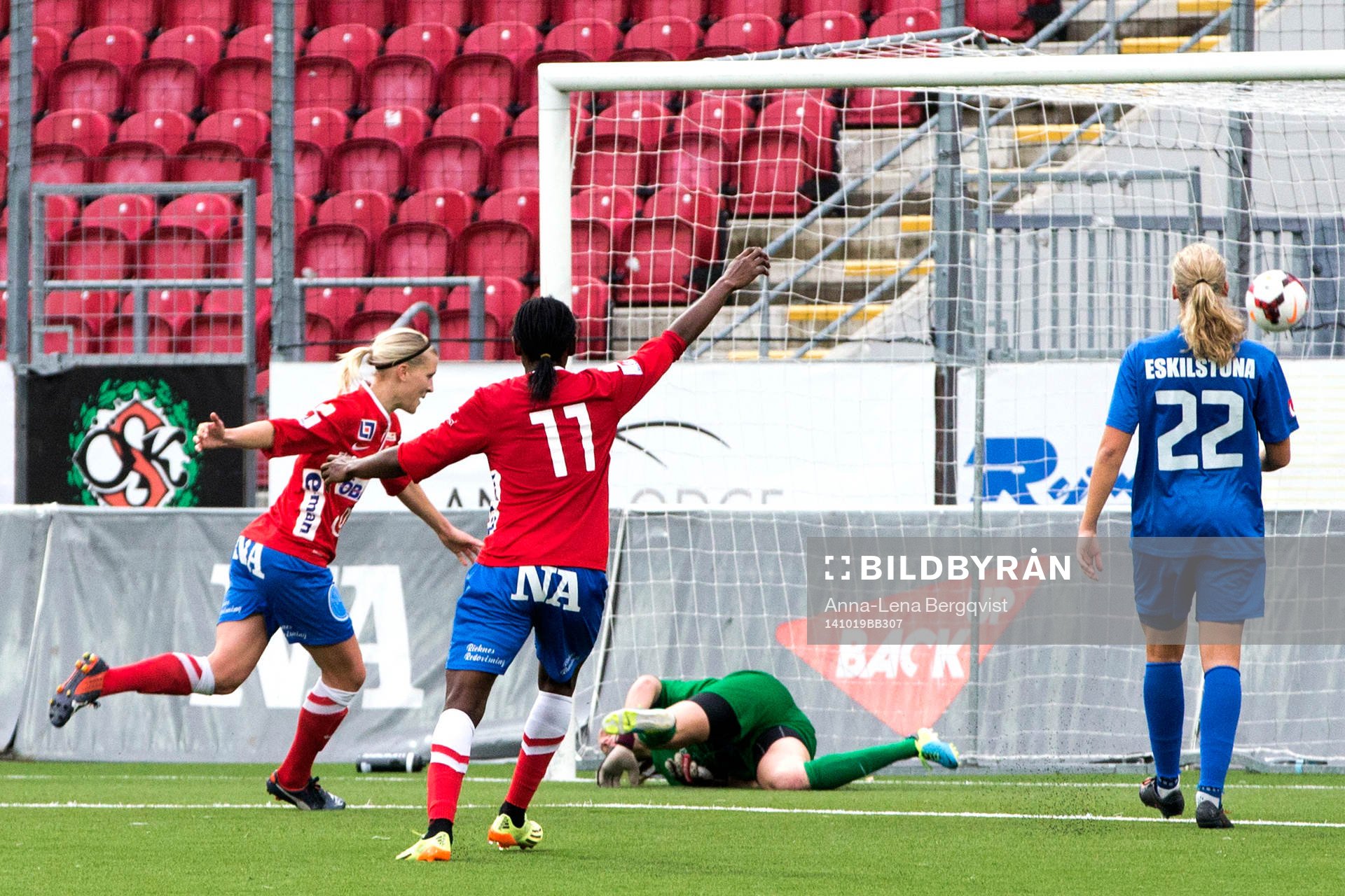 Örebros Sanna Talonen gör 2-0