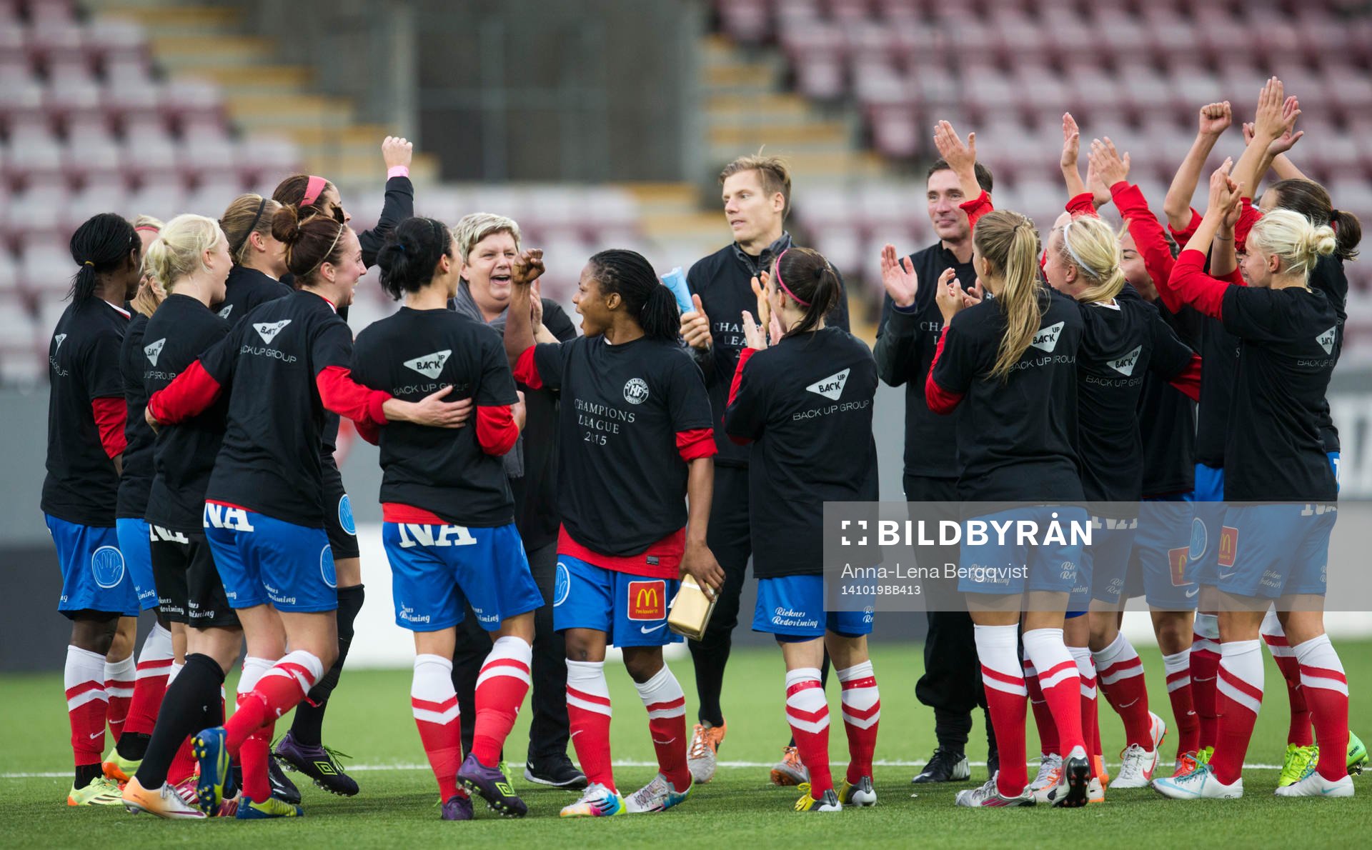 Örebros spelare jublar