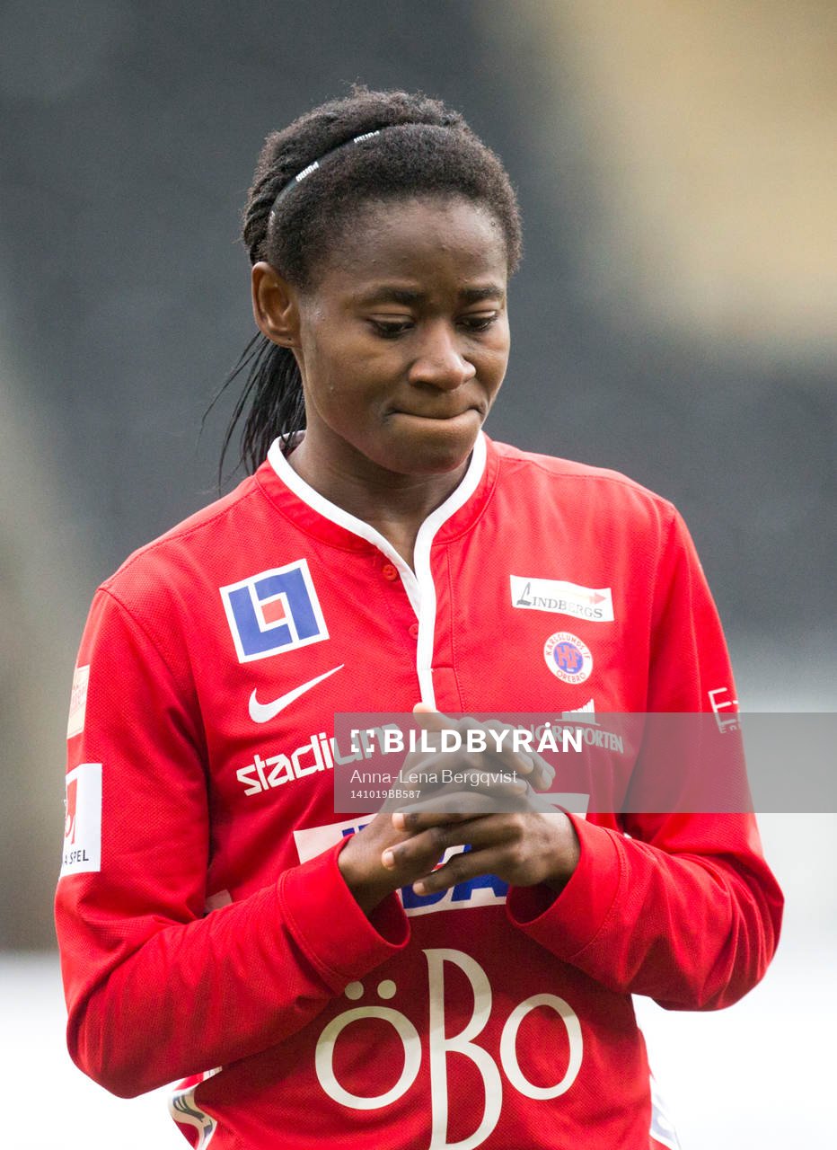 Örebros Sarah Michael under fotbollsmatchen i Damallsvenskan mellan Örebro och Eskilstuna den 19 oktober 2014 i Örebro.