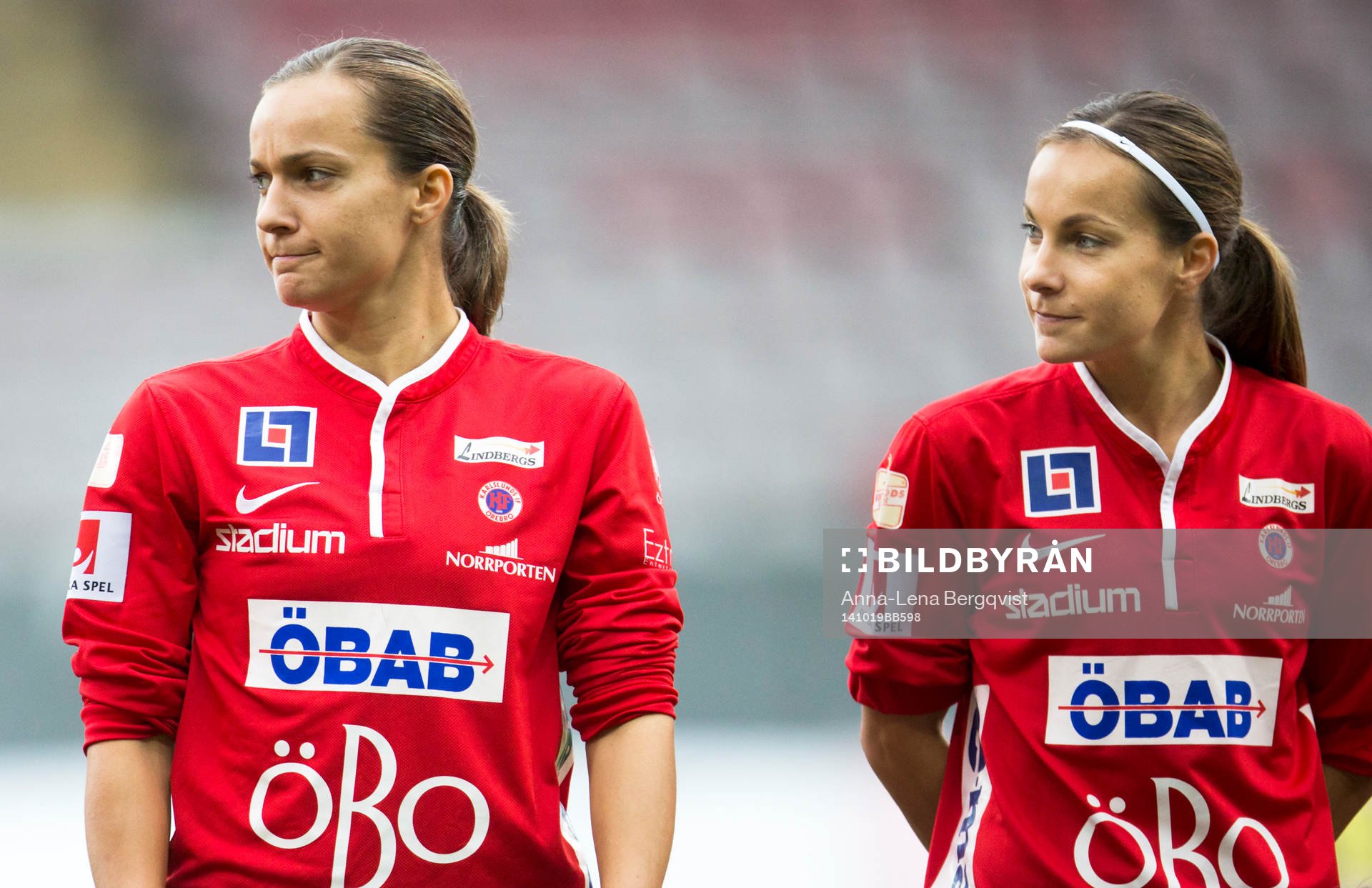 Örebros tvillingar Lucie Martinkova (v) och Irena